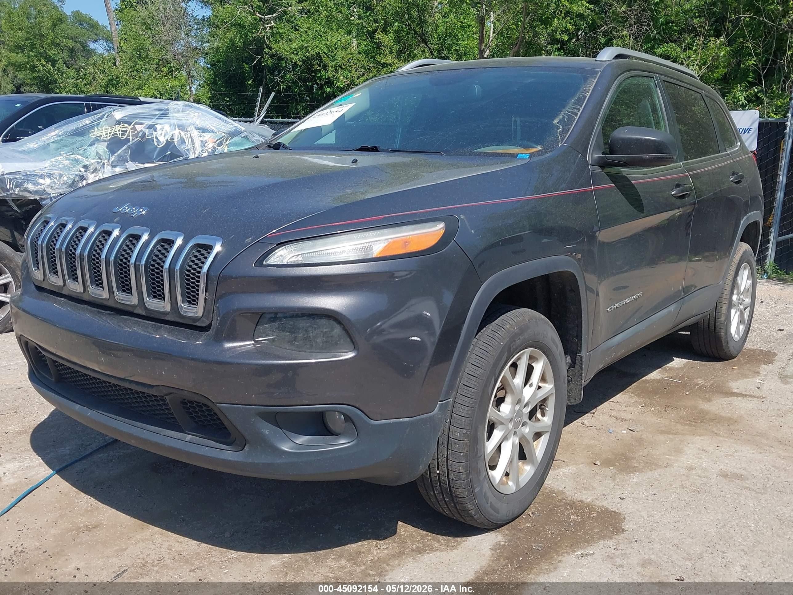 2015 Jeep Cherokee Latitude Gray vin: 1C4PJMCS6FW601595