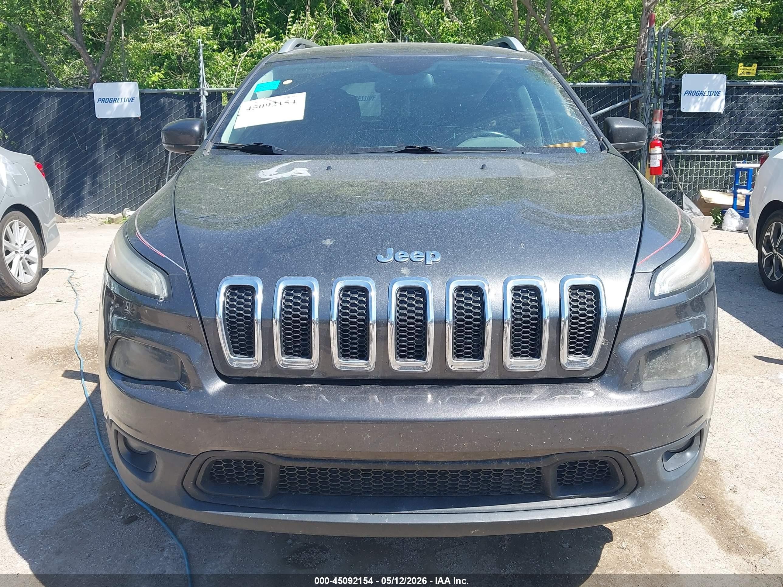 2015 Jeep Cherokee Latitude Gray vin: 1C4PJMCS6FW601595