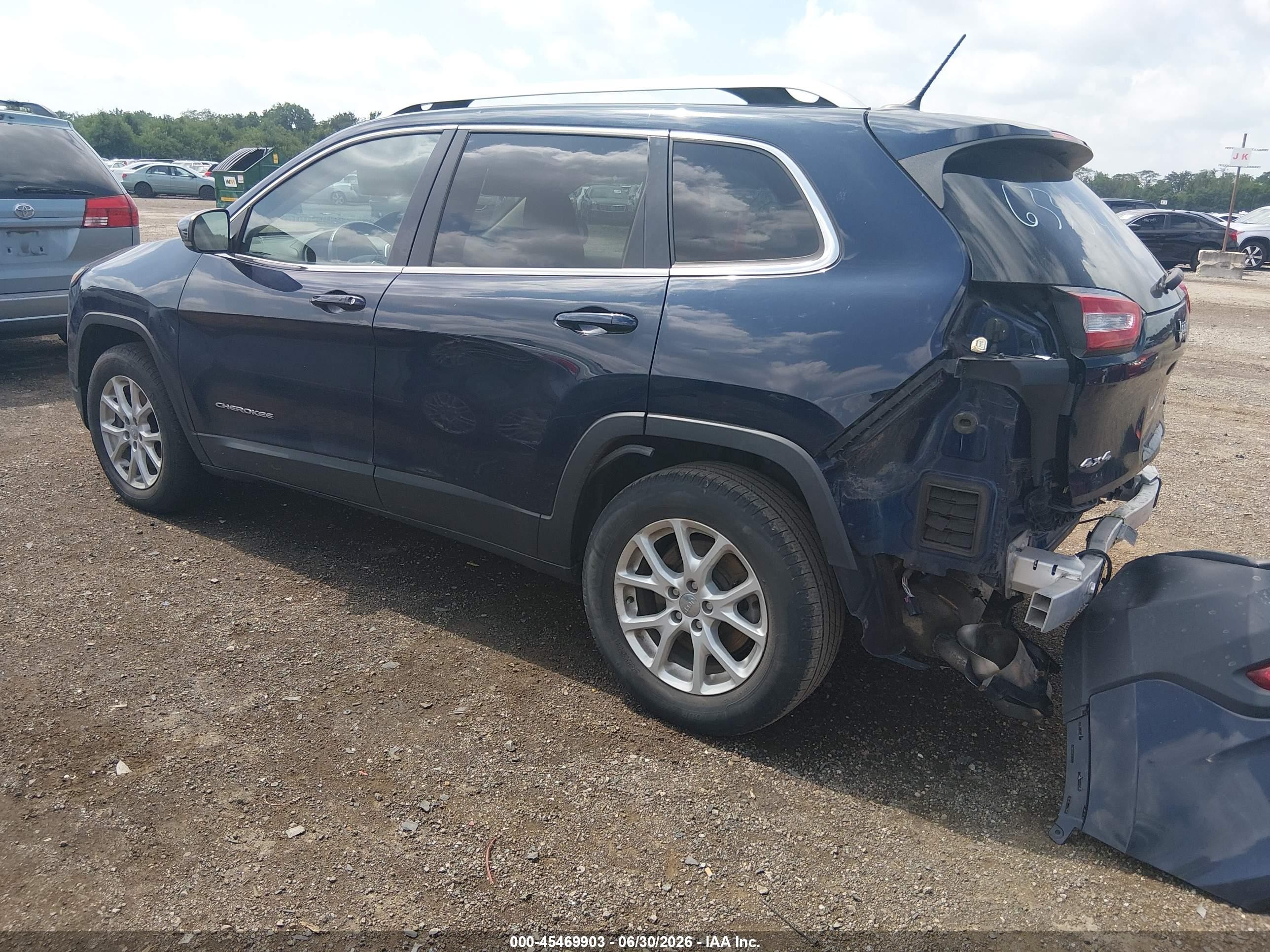 2015 Jeep Cherokee Latitude Dark Blue vin: 1C4PJMCS6FW633074