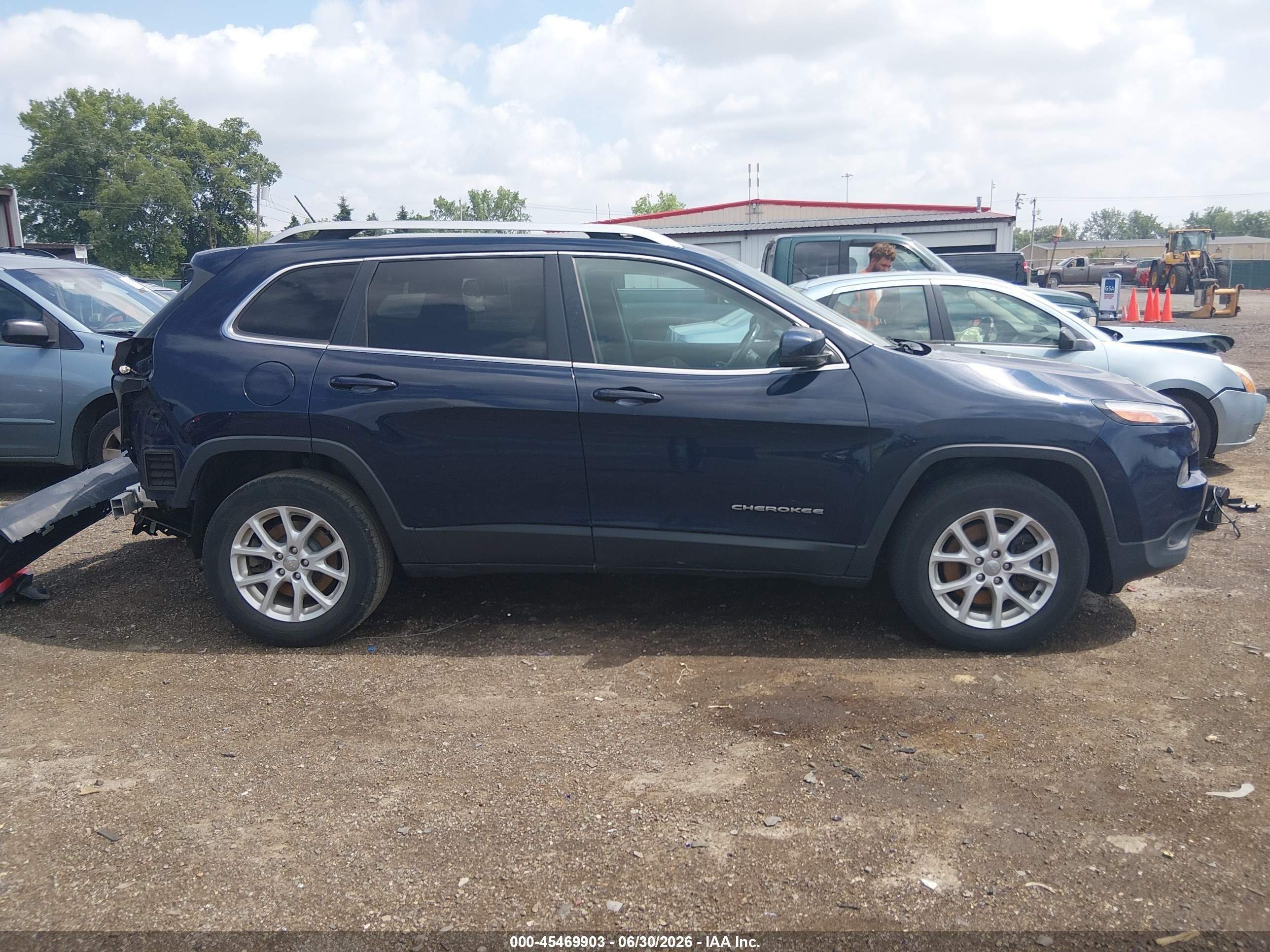 2015 Jeep Cherokee Latitude Dark Blue vin: 1C4PJMCS6FW633074