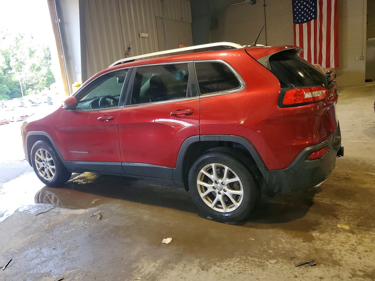 2015 Jeep Cherokee Latitude Burgundy vin: 1C4PJMCS6FW687247