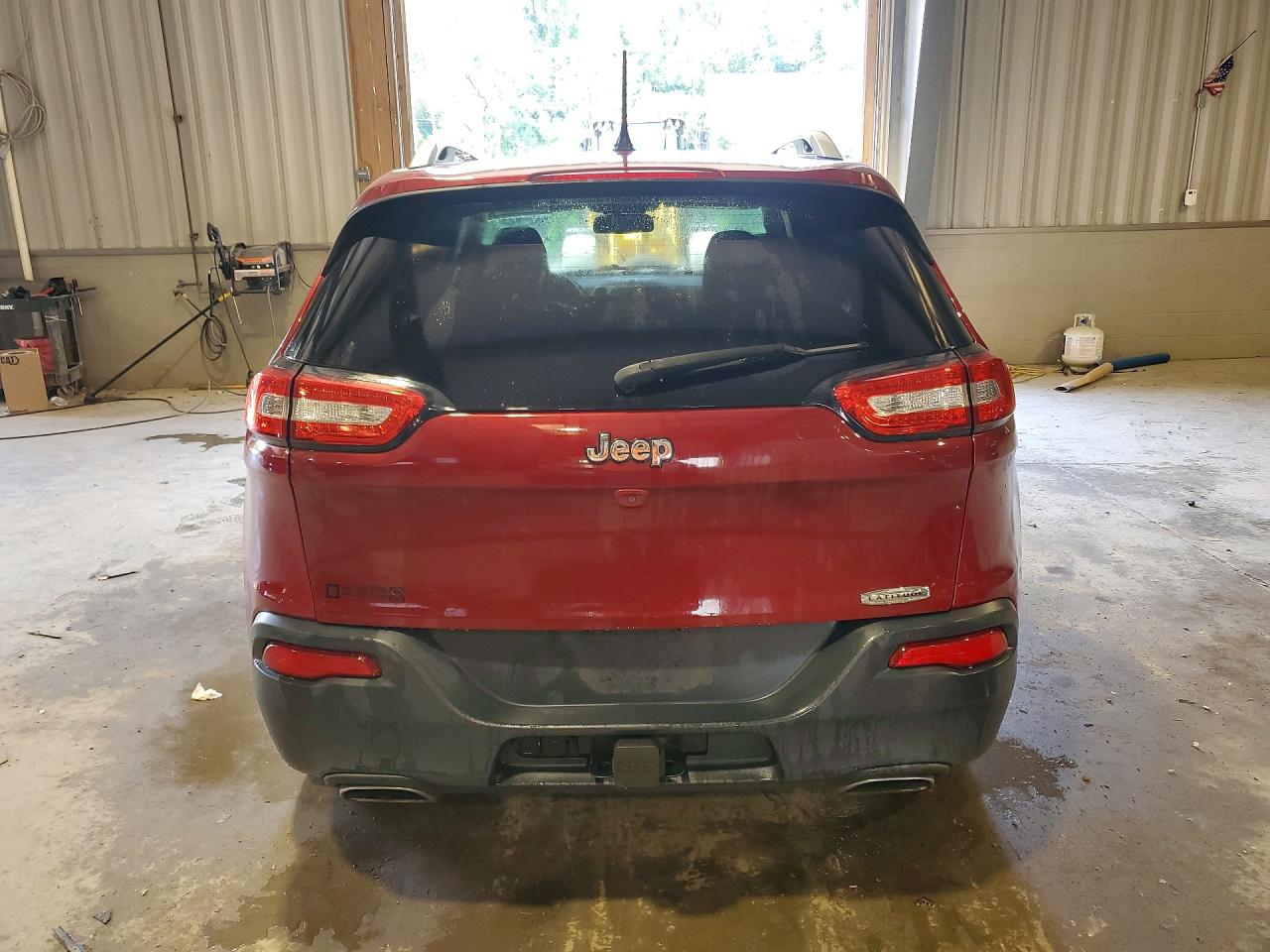 2015 Jeep Cherokee Latitude Burgundy vin: 1C4PJMCS6FW687247