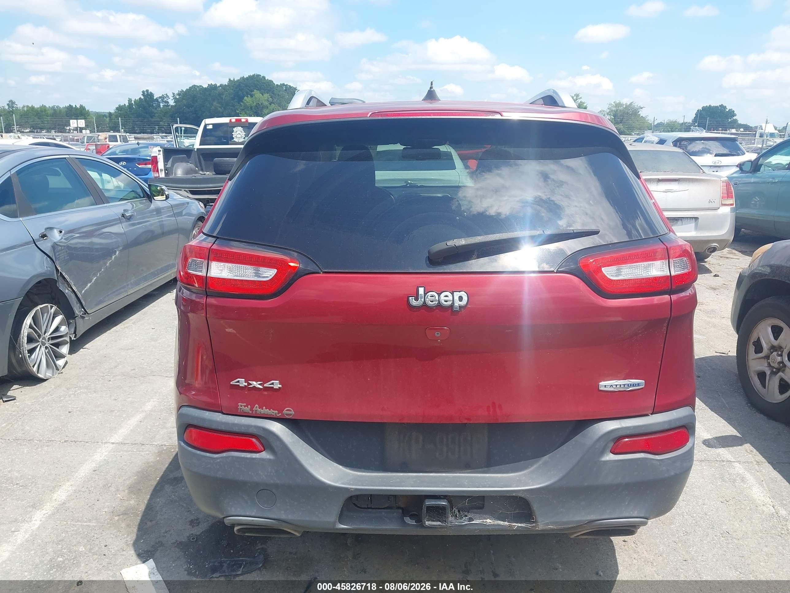 2015 Jeep Cherokee Latitude Burgundy vin: 1C4PJMCS6FW773240