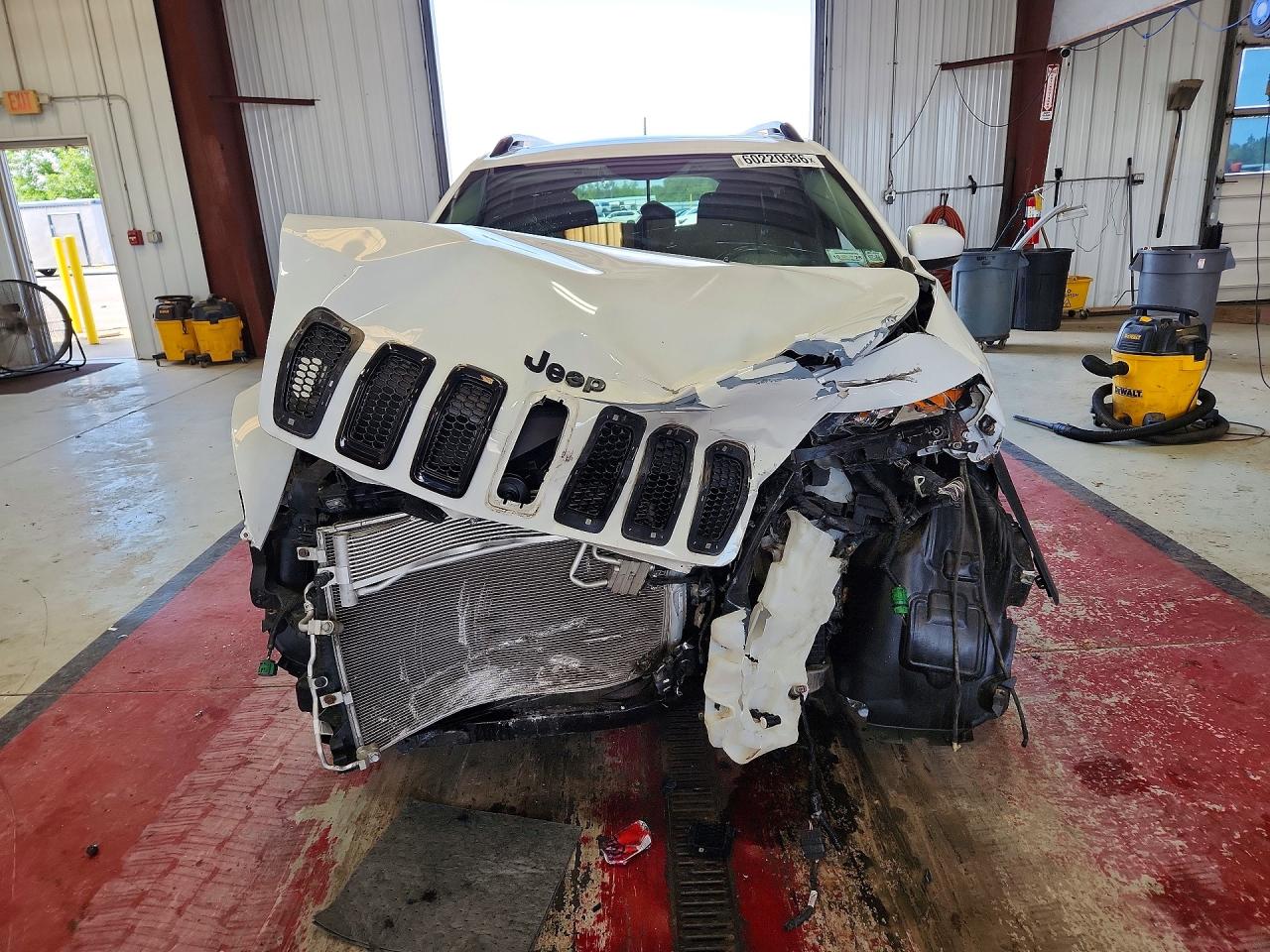 2015 Jeep Cherokee Latitude White vin: 1C4PJMCS6FW792676