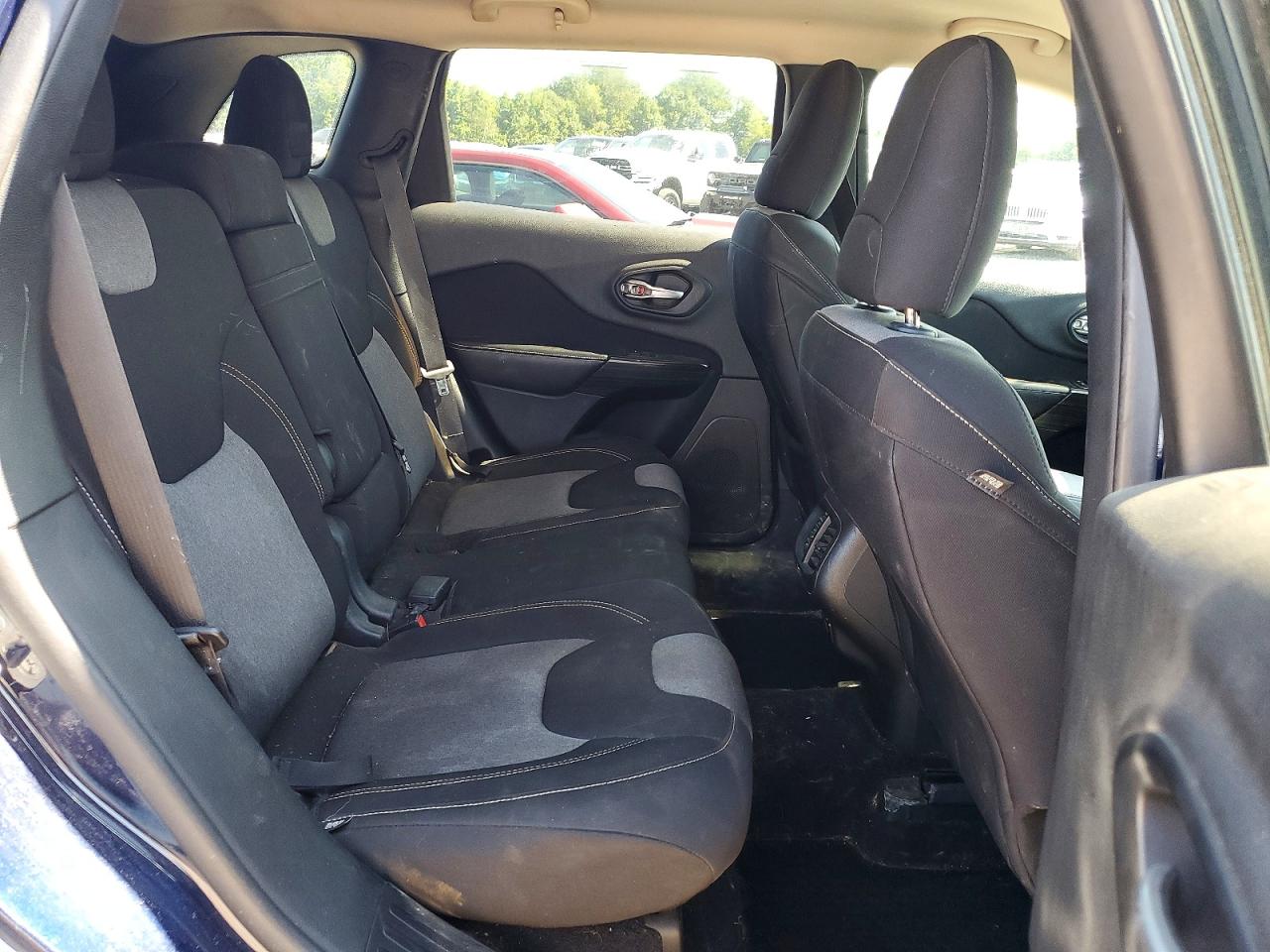 2014 Jeep Cherokee Latitude Blue vin: 1C4PJMCS7EW151695