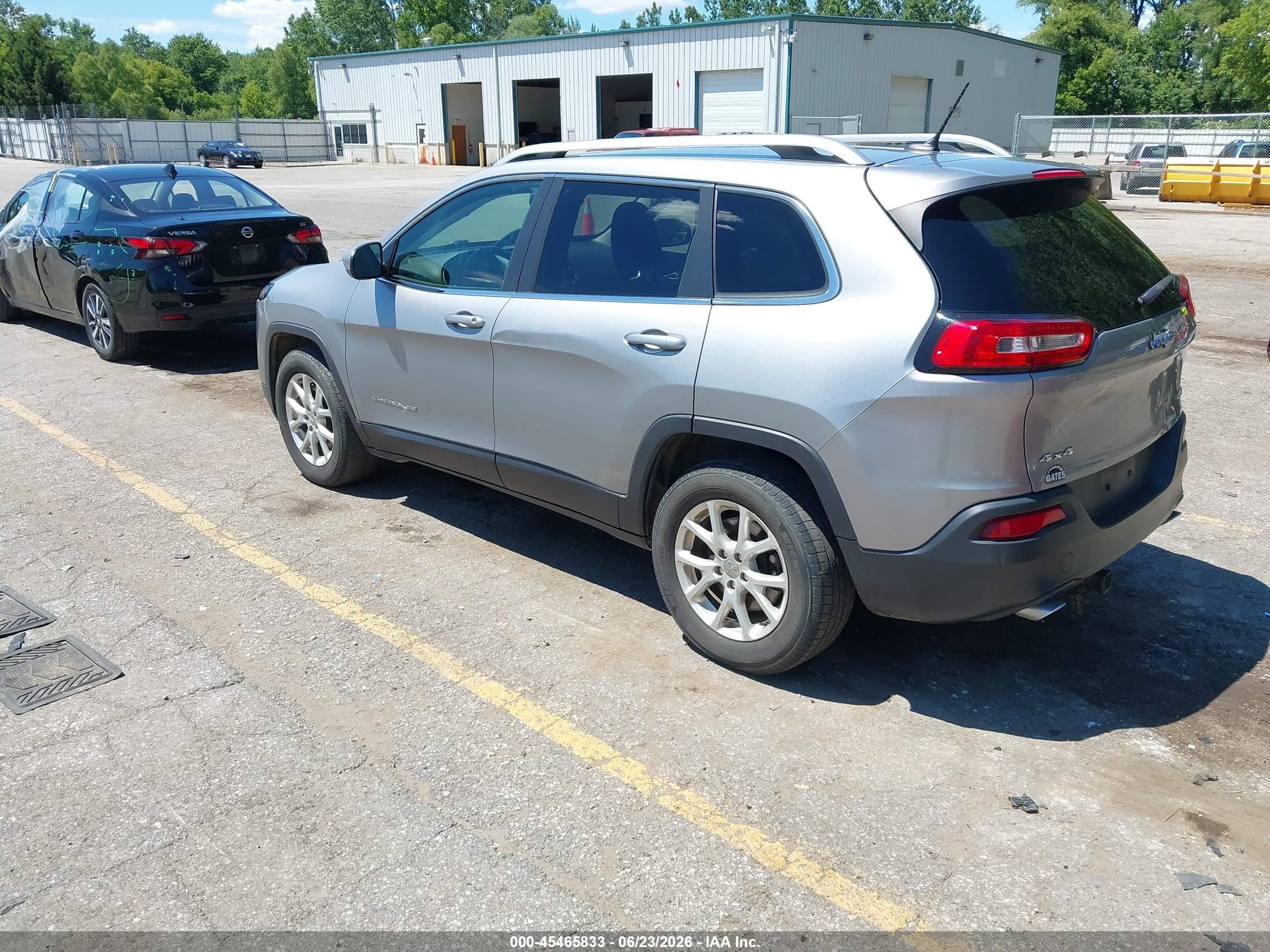 2014 Jeep Cherokee Latitude Gray vin: 1C4PJMCS7EW203696