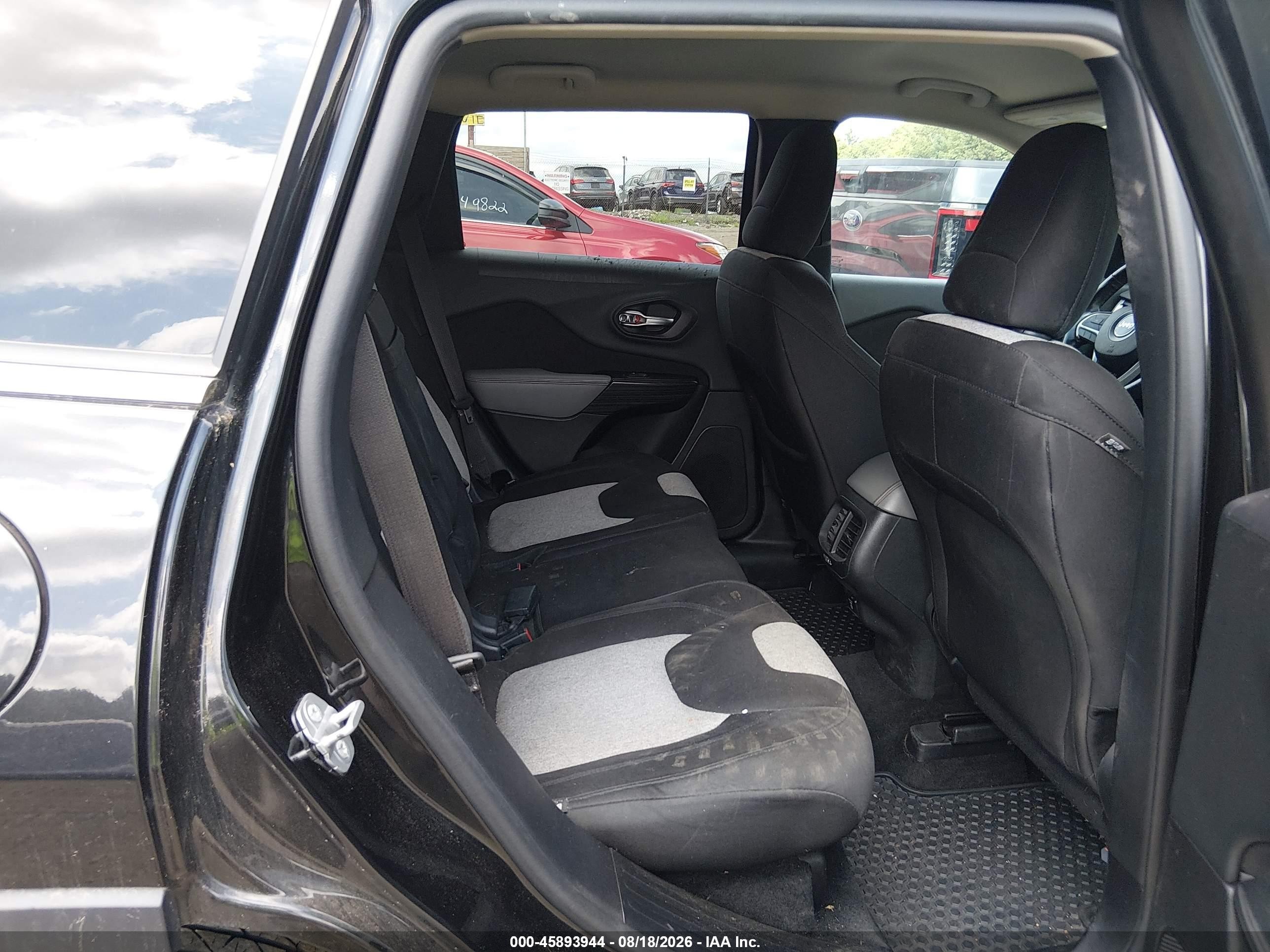 2014 Jeep Cherokee Latitude Black vin: 1C4PJMCS7EW247651