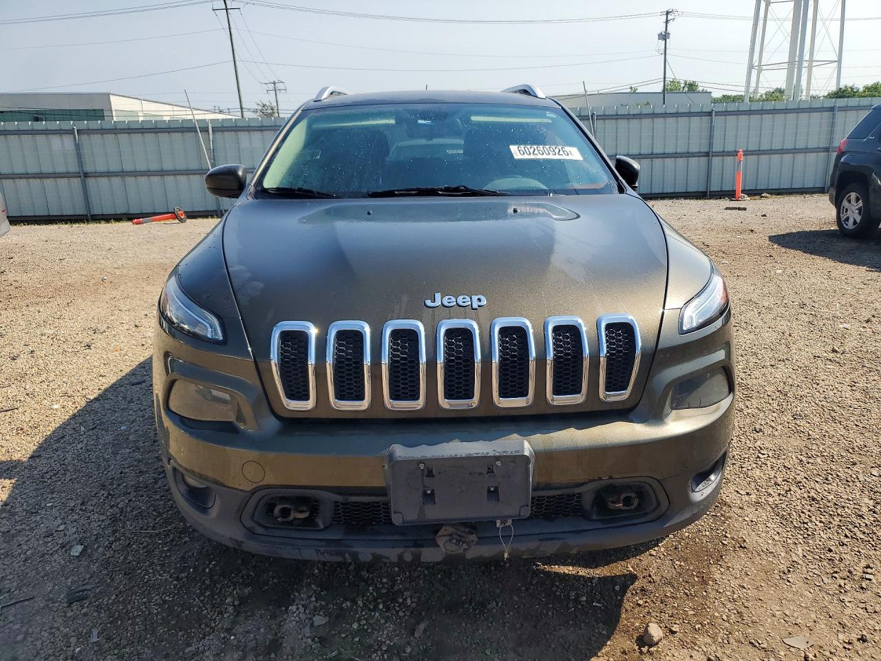 2014 Jeep Cherokee Latitude Зеленый vin: 1C4PJMCS7EW318167