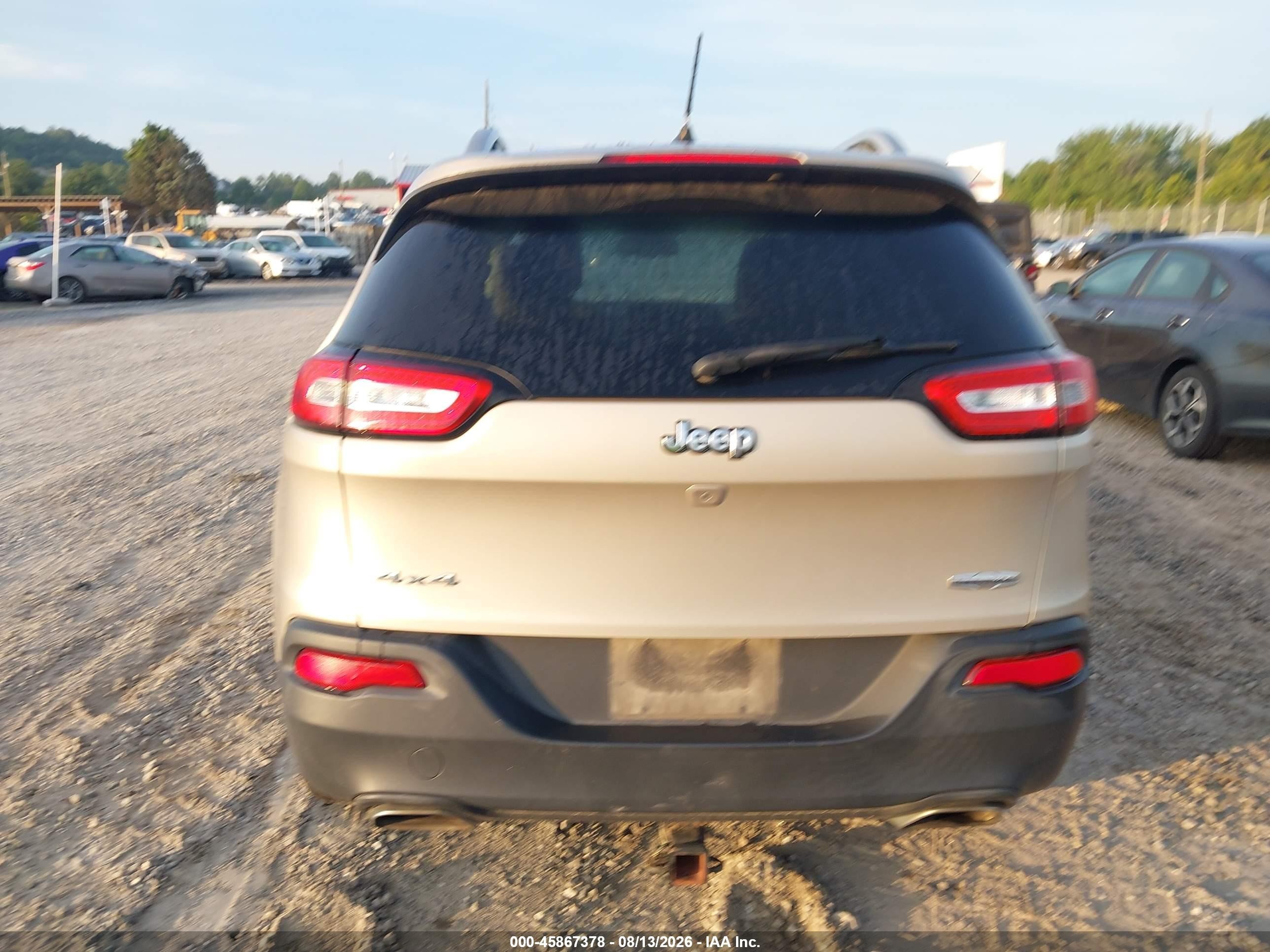 2015 Jeep Cherokee Latitude Gold vin: 1C4PJMCS7FW546171