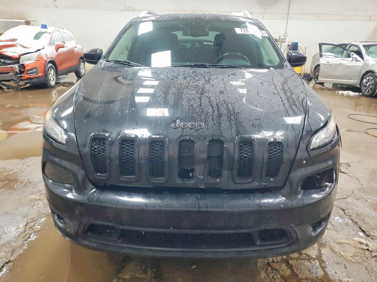 2015 Jeep Cherokee Latitude Black vin: 1C4PJMCS7FW546543