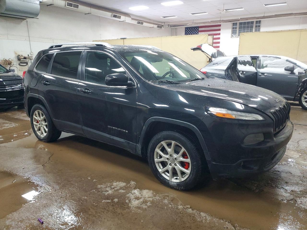 2015 Jeep Cherokee Latitude Black vin: 1C4PJMCS7FW546543