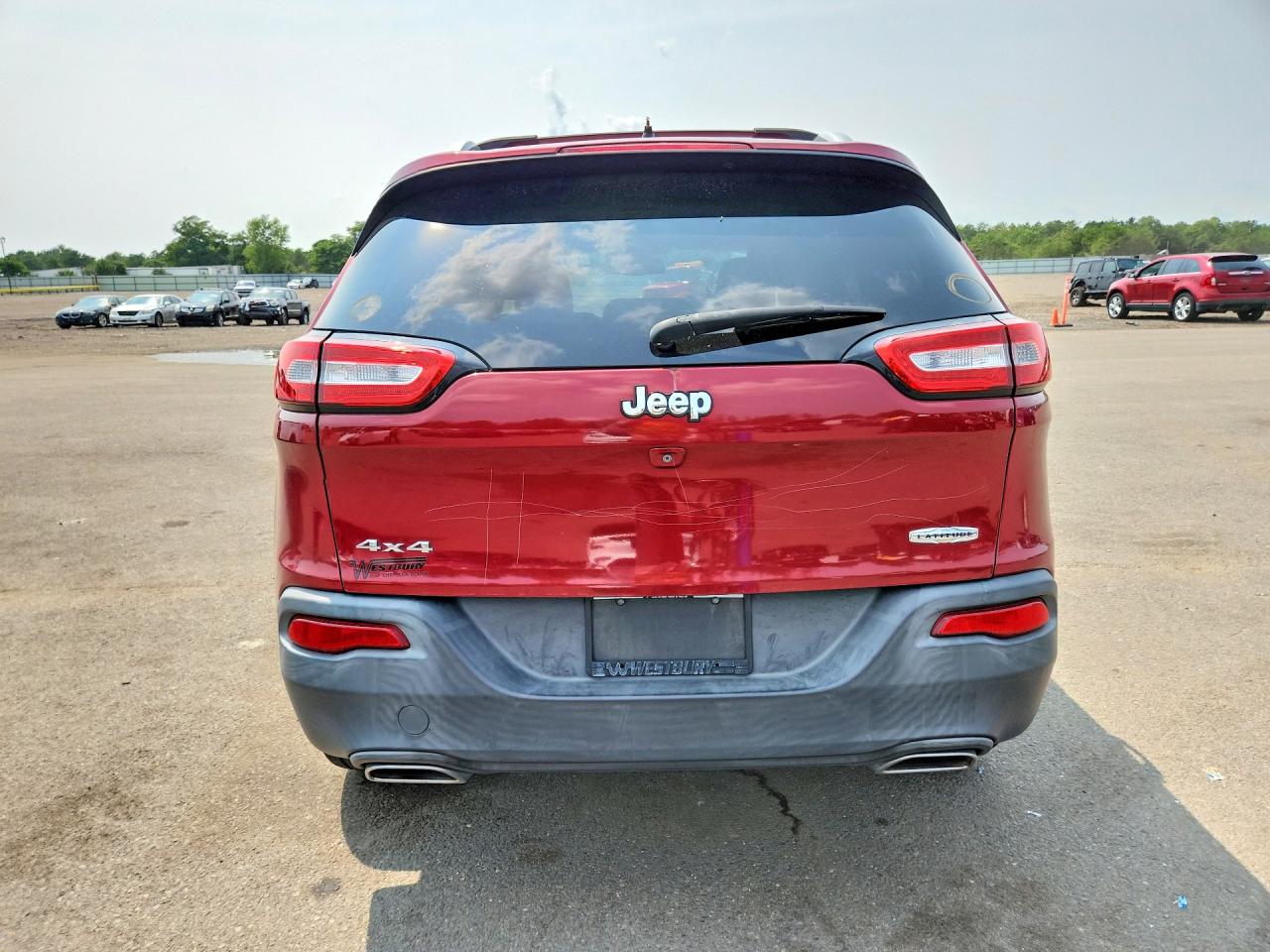 2015 Jeep Cherokee Latitude Красный vin: 1C4PJMCS7FW578005