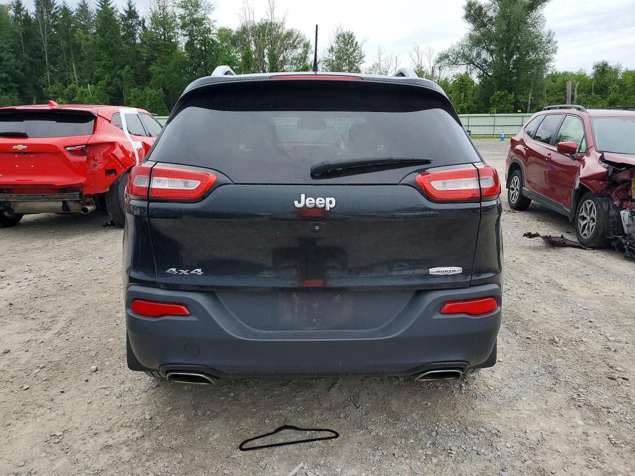 2015 Jeep Cherokee Latitude Black vin: 1C4PJMCS7FW614887