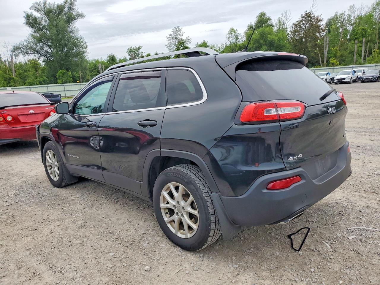 2015 Jeep Cherokee Latitude Black vin: 1C4PJMCS7FW614887