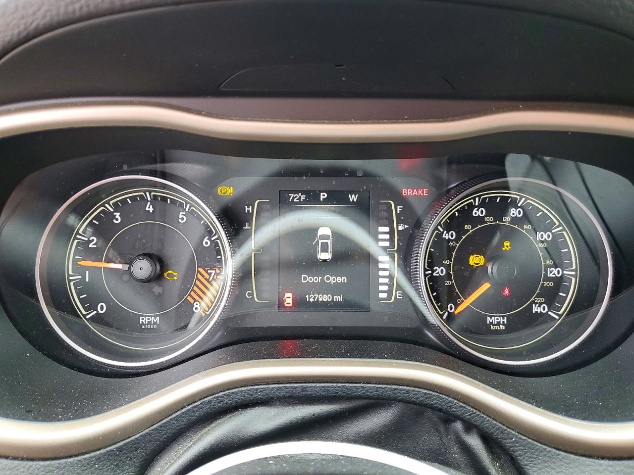 2015 Jeep Cherokee Latitude Black vin: 1C4PJMCS7FW614887