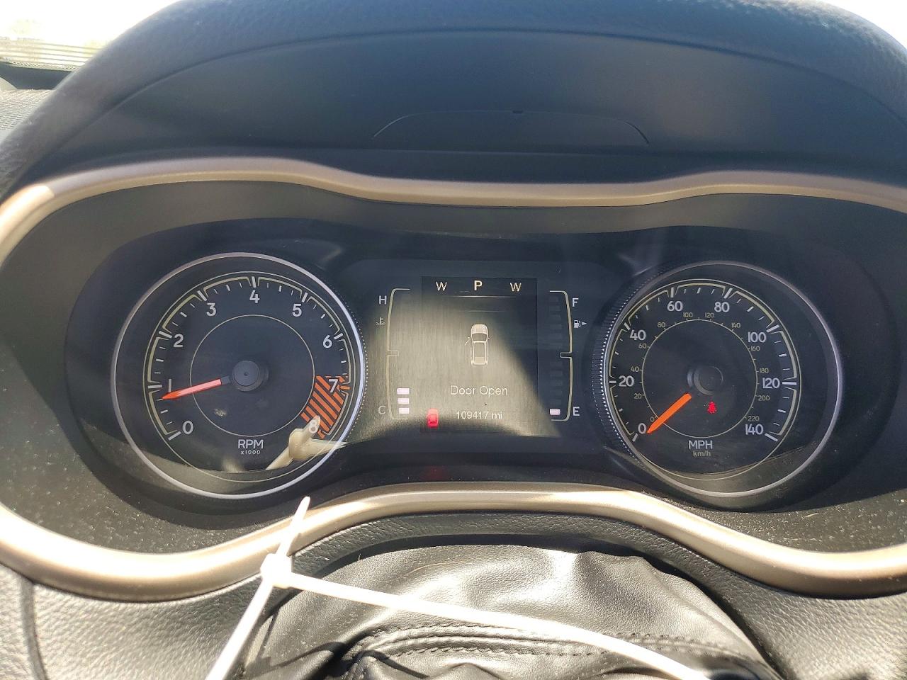 2015 Jeep Cherokee Latitude Угольный vin: 1C4PJMCS7FW619331