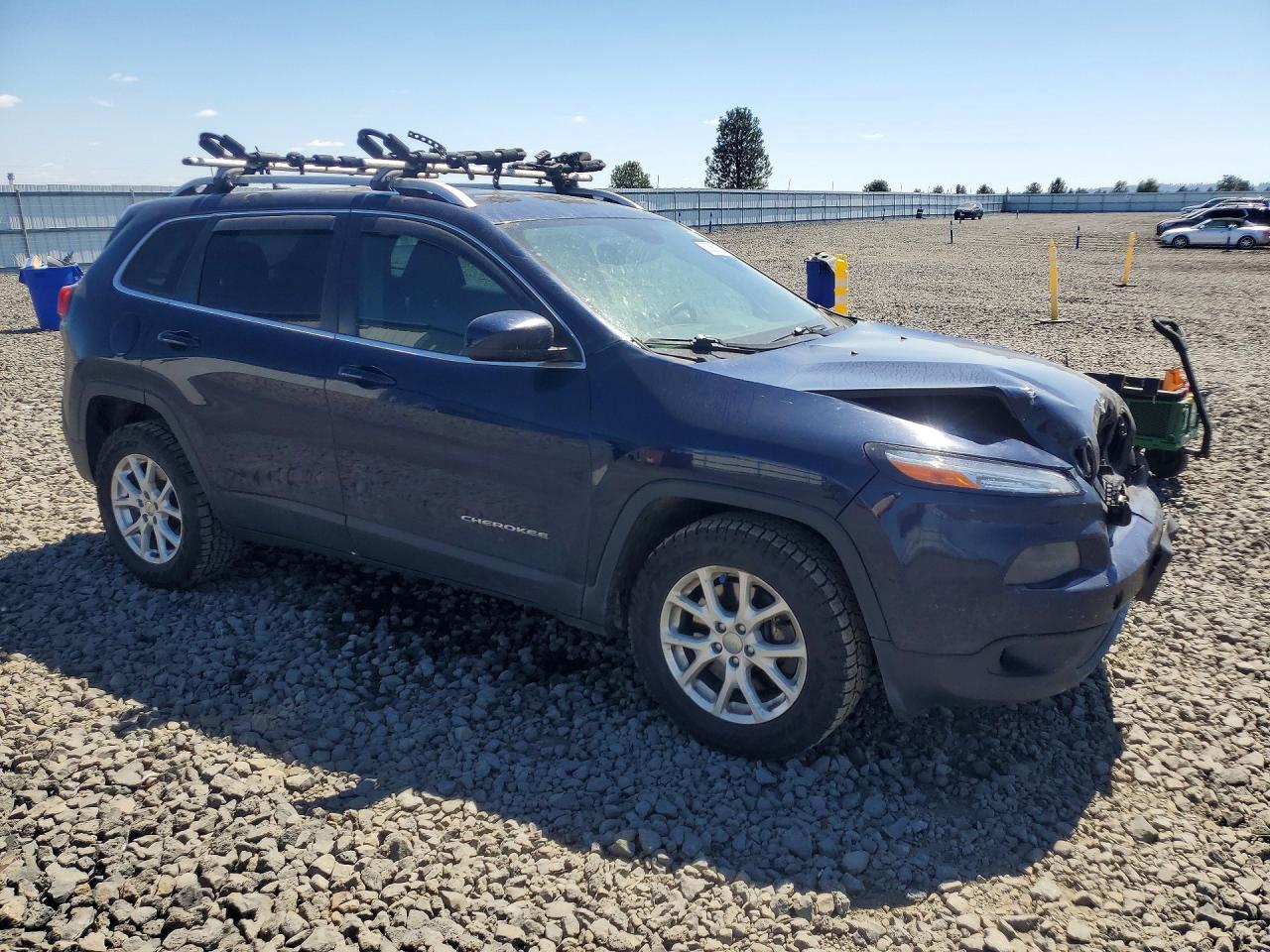 2015 Jeep Cherokee Latitude Blue vin: 1C4PJMCS7FW619541