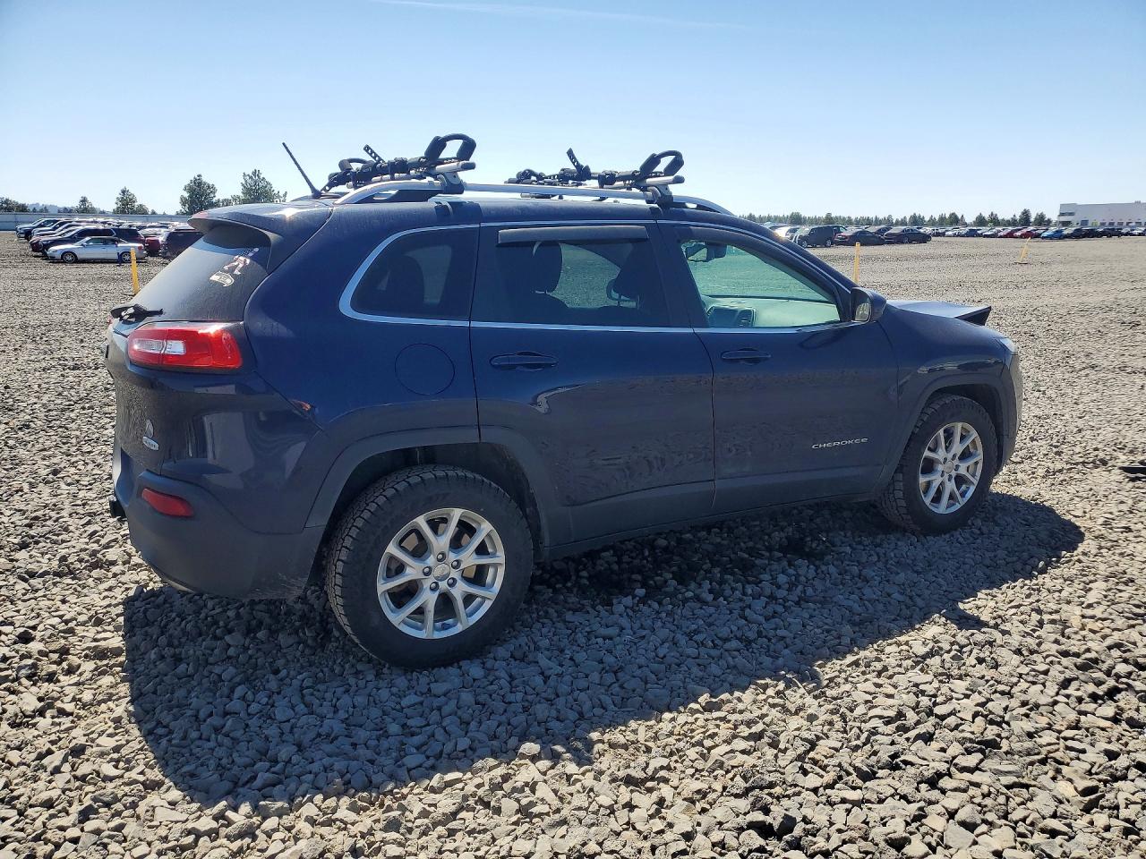2015 Jeep Cherokee Latitude Blue vin: 1C4PJMCS7FW619541