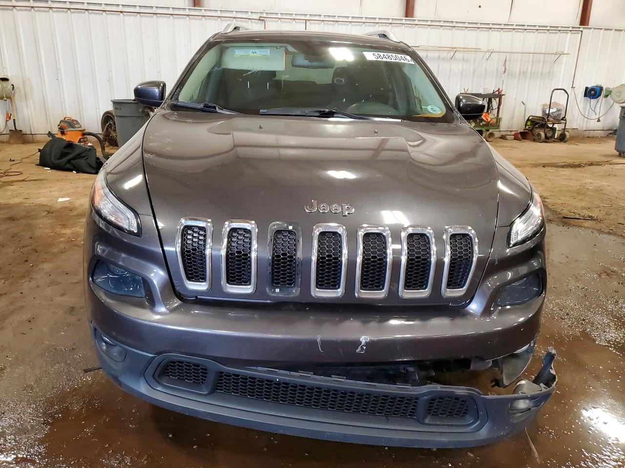 2015 Jeep Cherokee Latitude Gray vin: 1C4PJMCS7FW649316