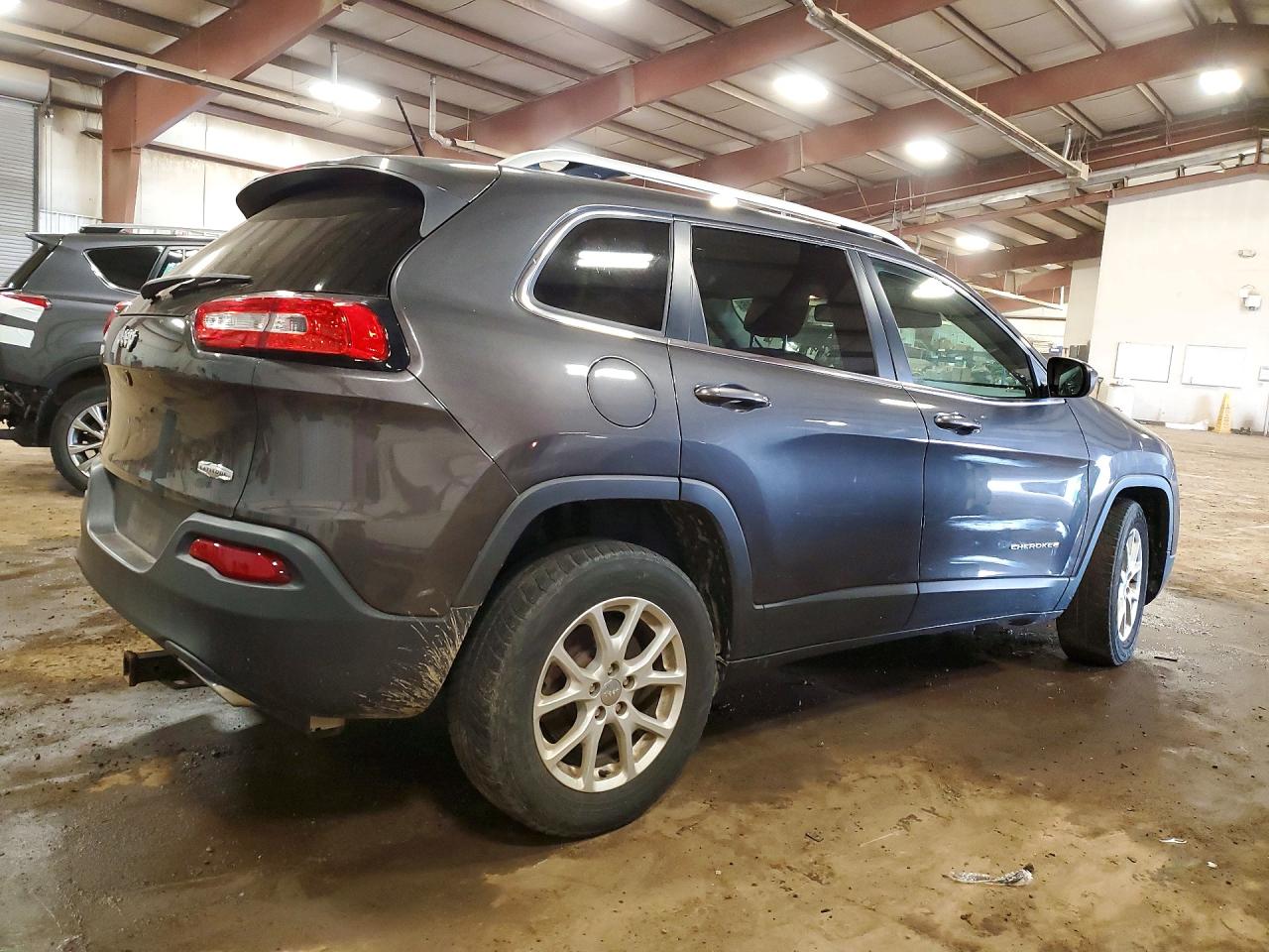 2015 Jeep Cherokee Latitude Gray vin: 1C4PJMCS7FW649316