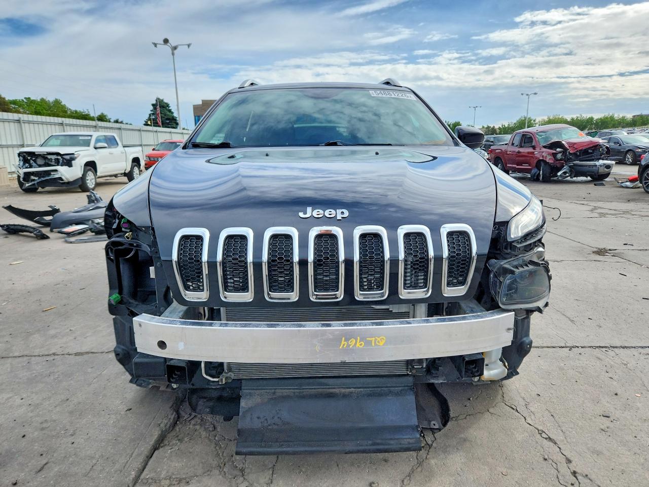 2015 Jeep Cherokee Latitude Black vin: 1C4PJMCS7FW659649