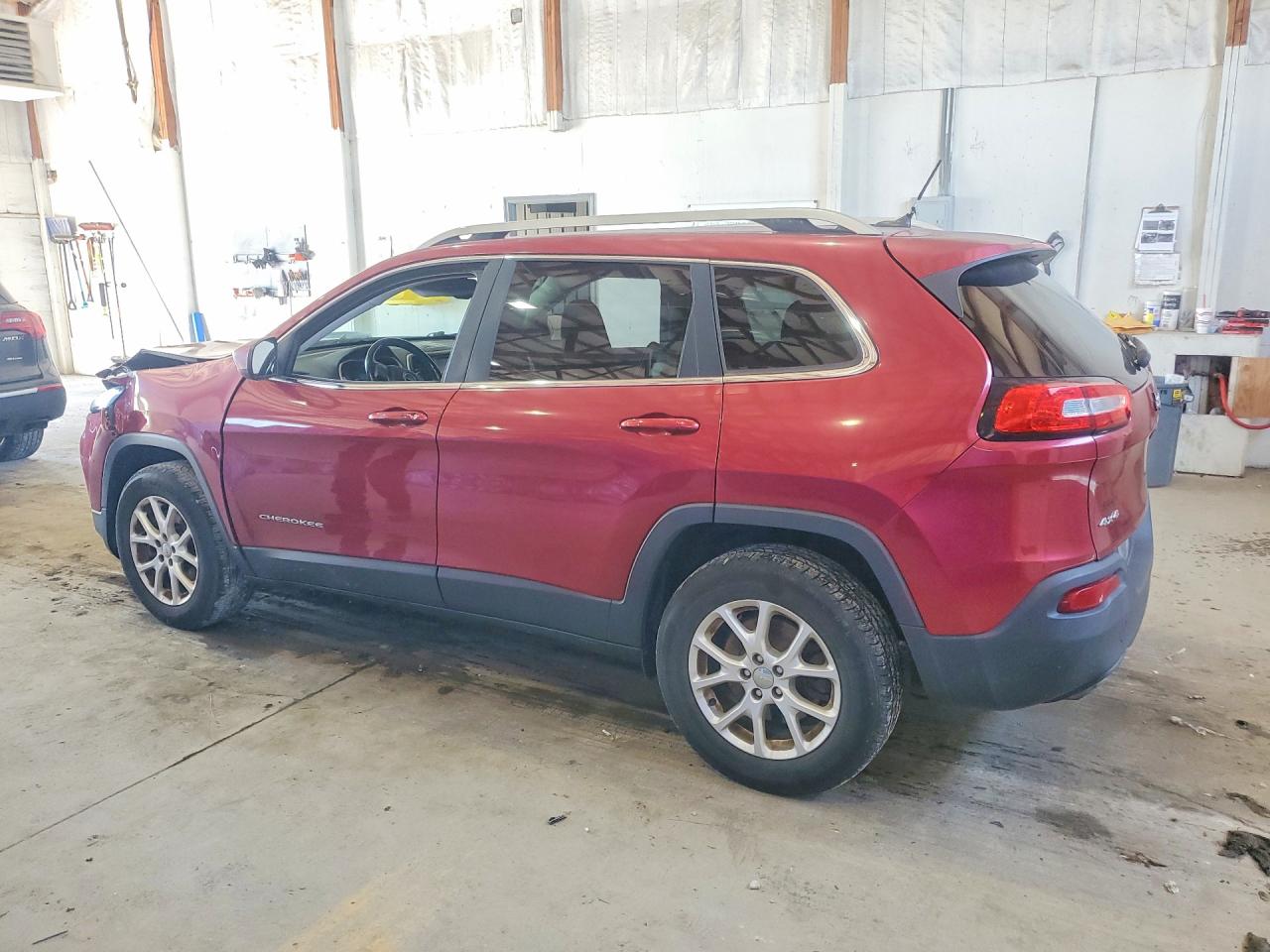 2015 Jeep Cherokee Latitude Maroon vin: 1C4PJMCS7FW660218