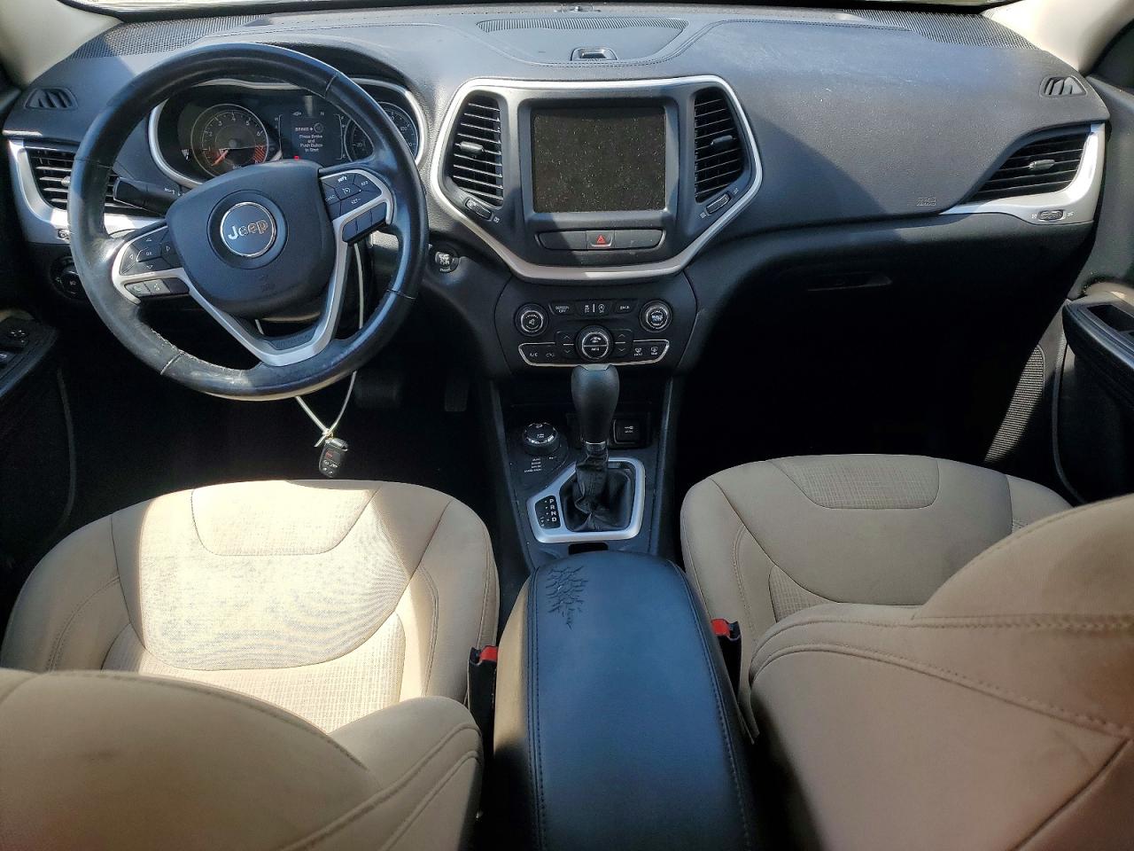 2015 Jeep Cherokee Latitude Белый vin: 1C4PJMCS7FW725858
