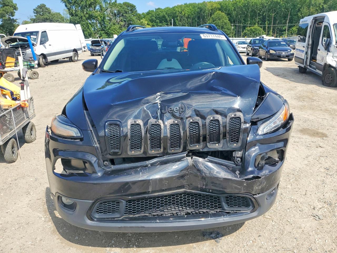2015 Jeep Cherokee Latitude Black vin: 1C4PJMCS7FW755930