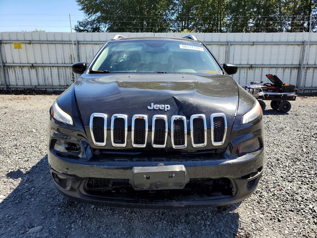 2015 Jeep Cherokee Latitude Black vin: 1C4PJMCS7FW768399