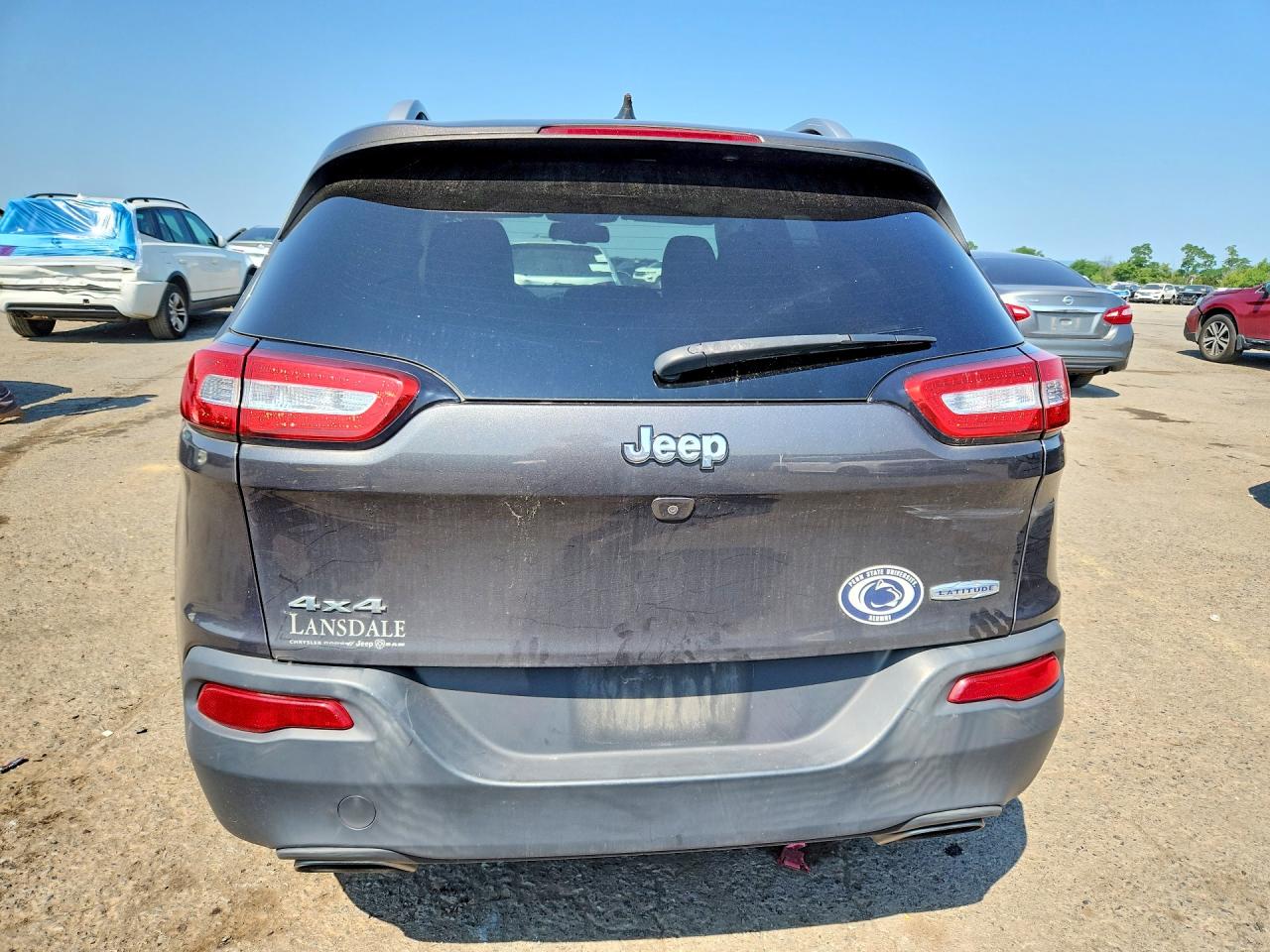 2015 Jeep Cherokee Latitude Угольный vin: 1C4PJMCS7FW787843