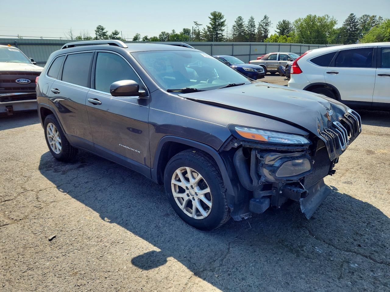 2015 Jeep Cherokee Latitude Угольный vin: 1C4PJMCS7FW787843
