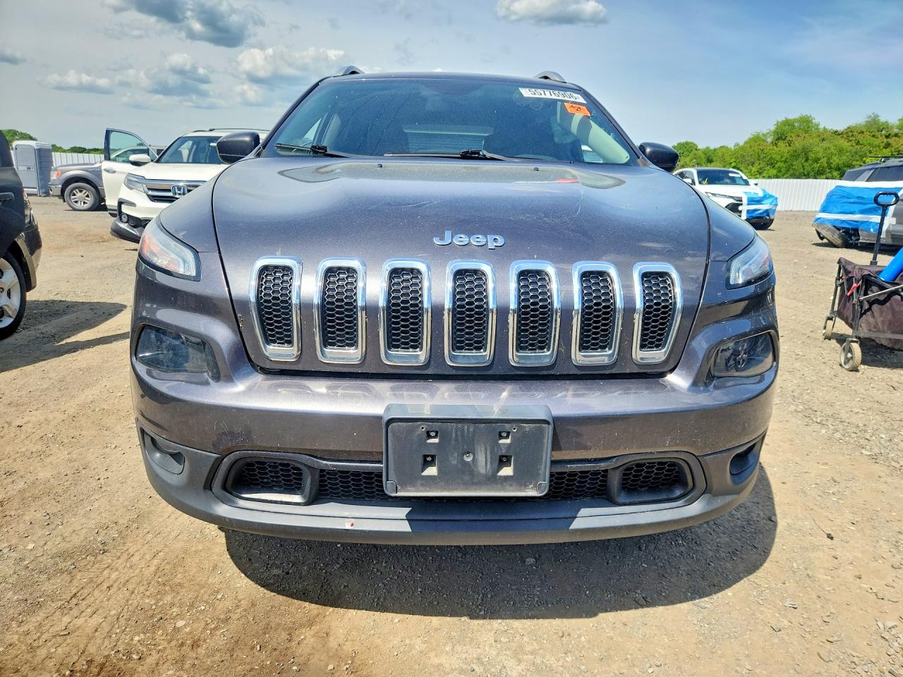 2017 Jeep Cherokee Latitude Gray vin: 1C4PJMCS7HW647097