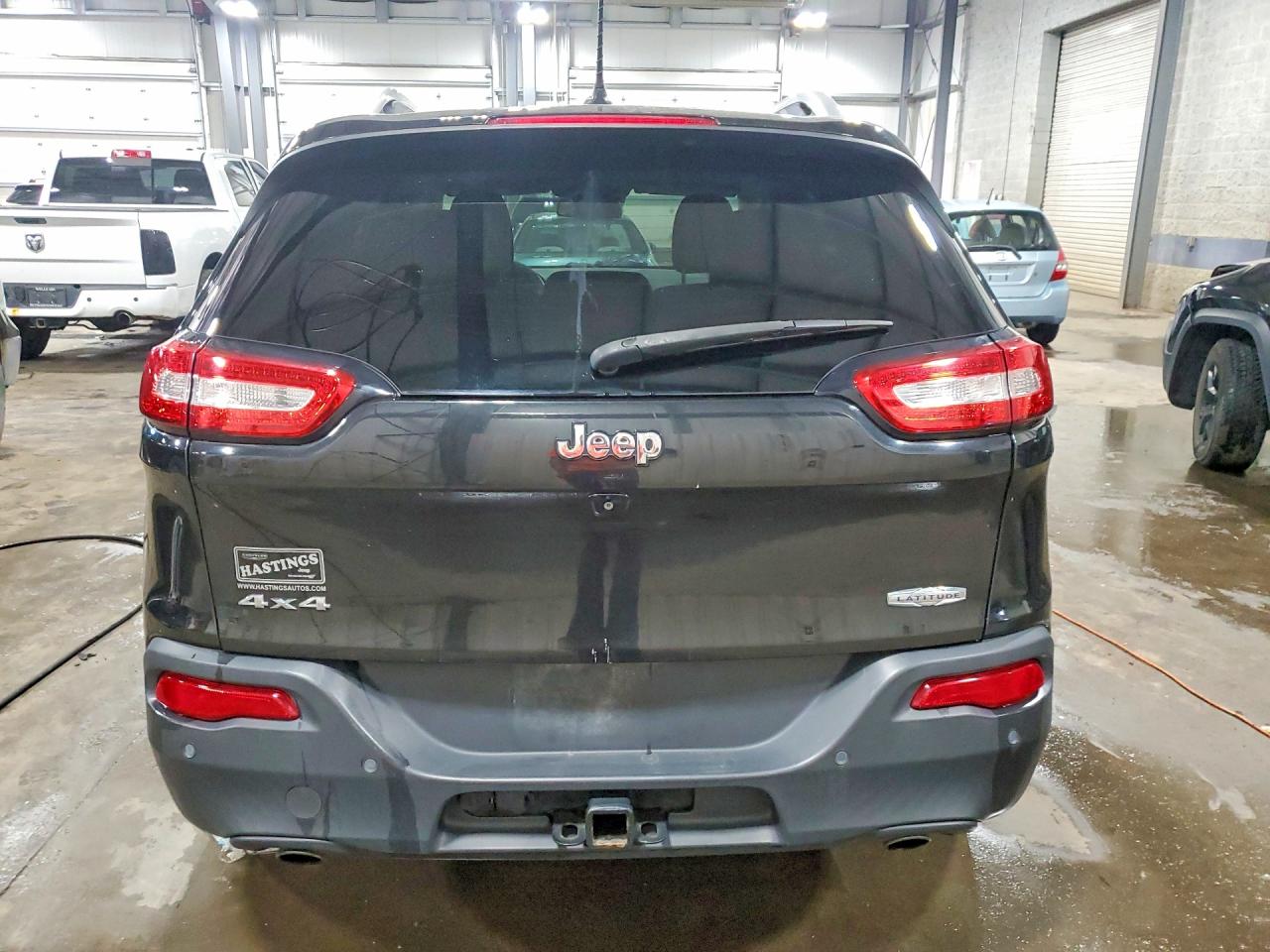 2014 Jeep Cherokee Latitude Black vin: 1C4PJMCS8EW100593