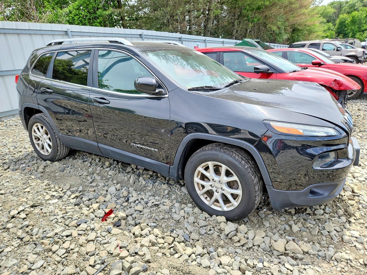 2014 Jeep Cherokee Latitude Black vin: 1C4PJMCS8EW129124