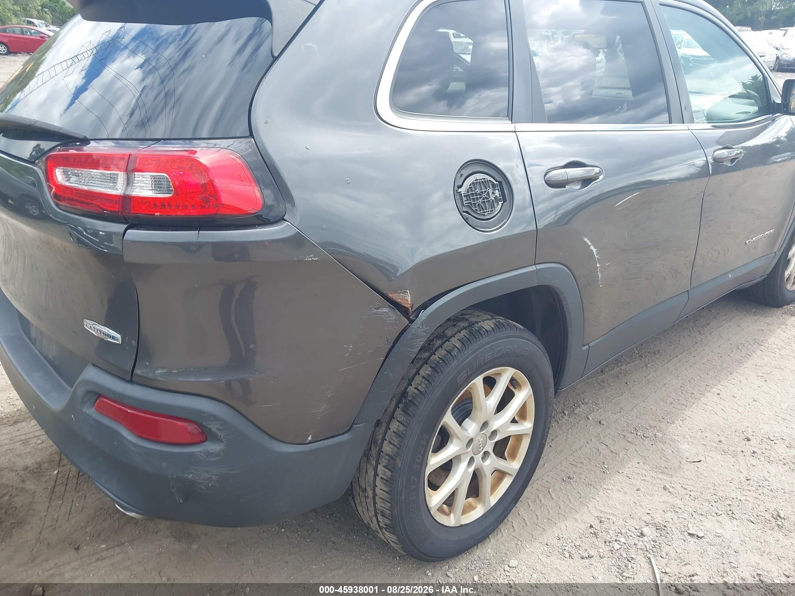 2014 Jeep Cherokee Latitude Gray vin: 1C4PJMCS8EW173804