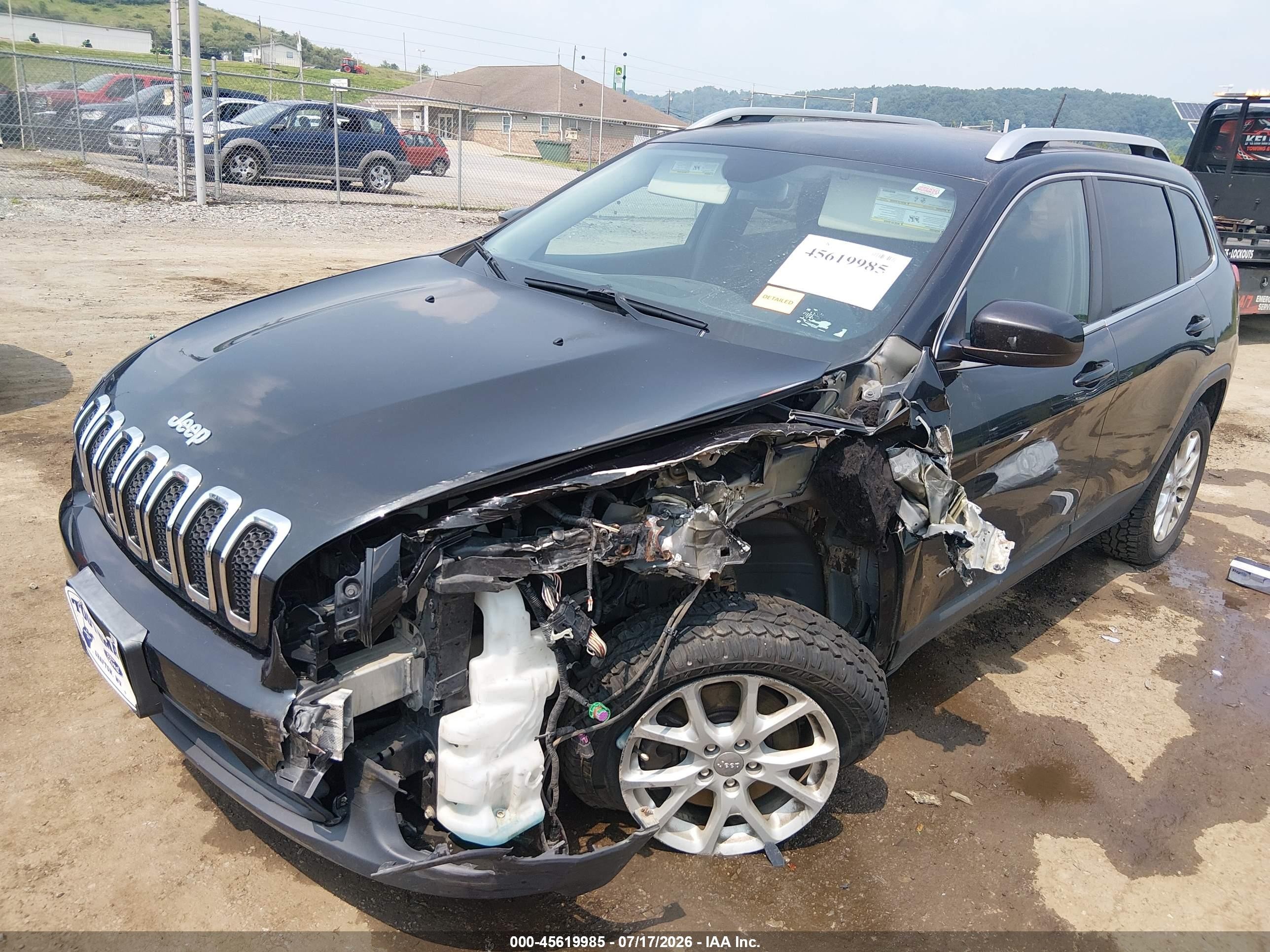 2014 Jeep Cherokee Latitude Black vin: 1C4PJMCS8EW179392