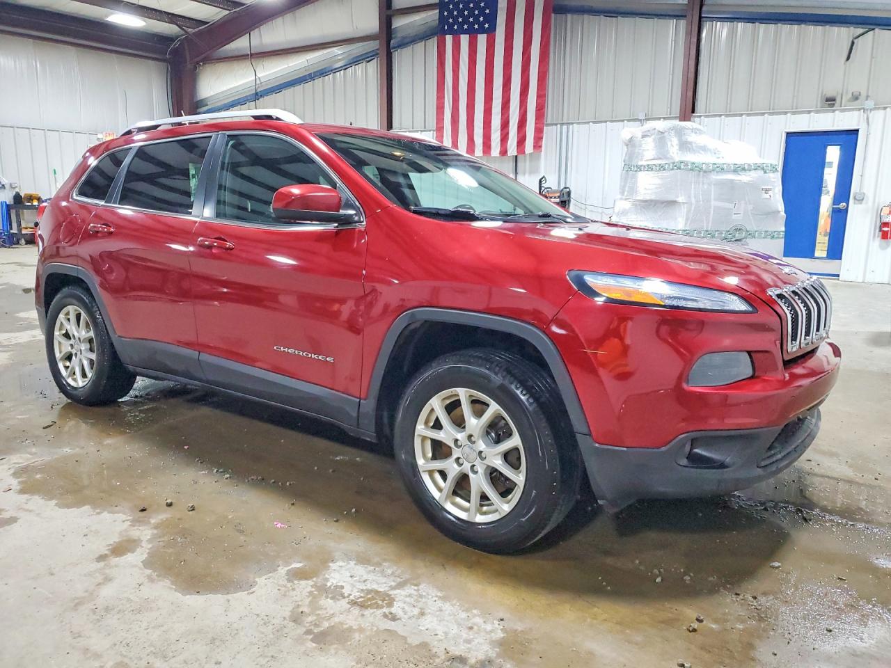 2014 Jeep Cherokee Latitude Maroon vin: 1C4PJMCS8EW242877