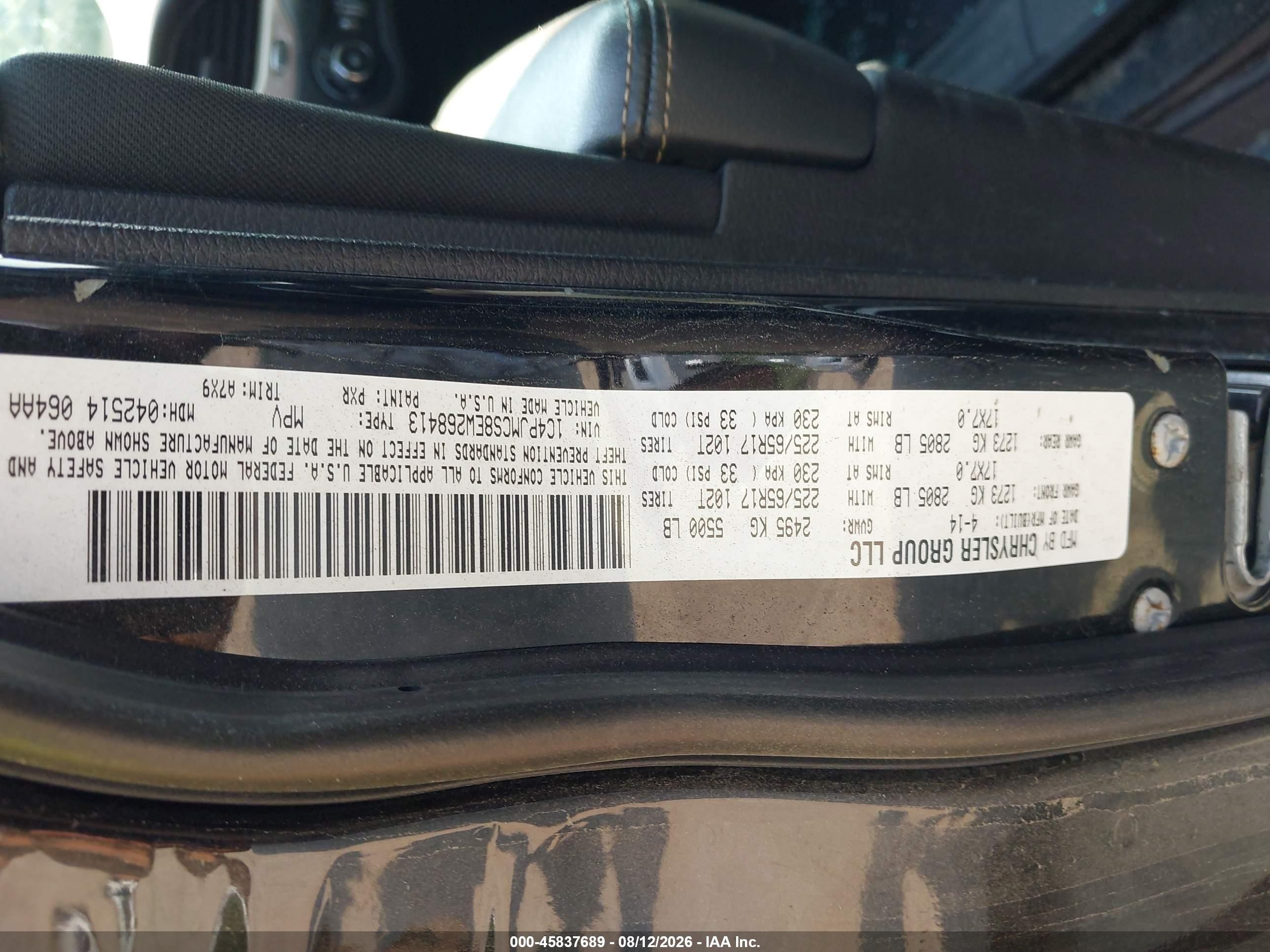 2014 Jeep Cherokee Latitude Black vin: 1C4PJMCS8EW268413