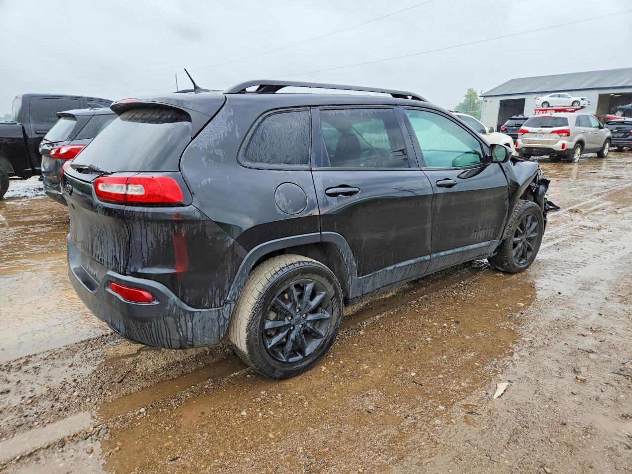 2014 Jeep Cherokee Latitude Black vin: 1C4PJMCS8EW291173