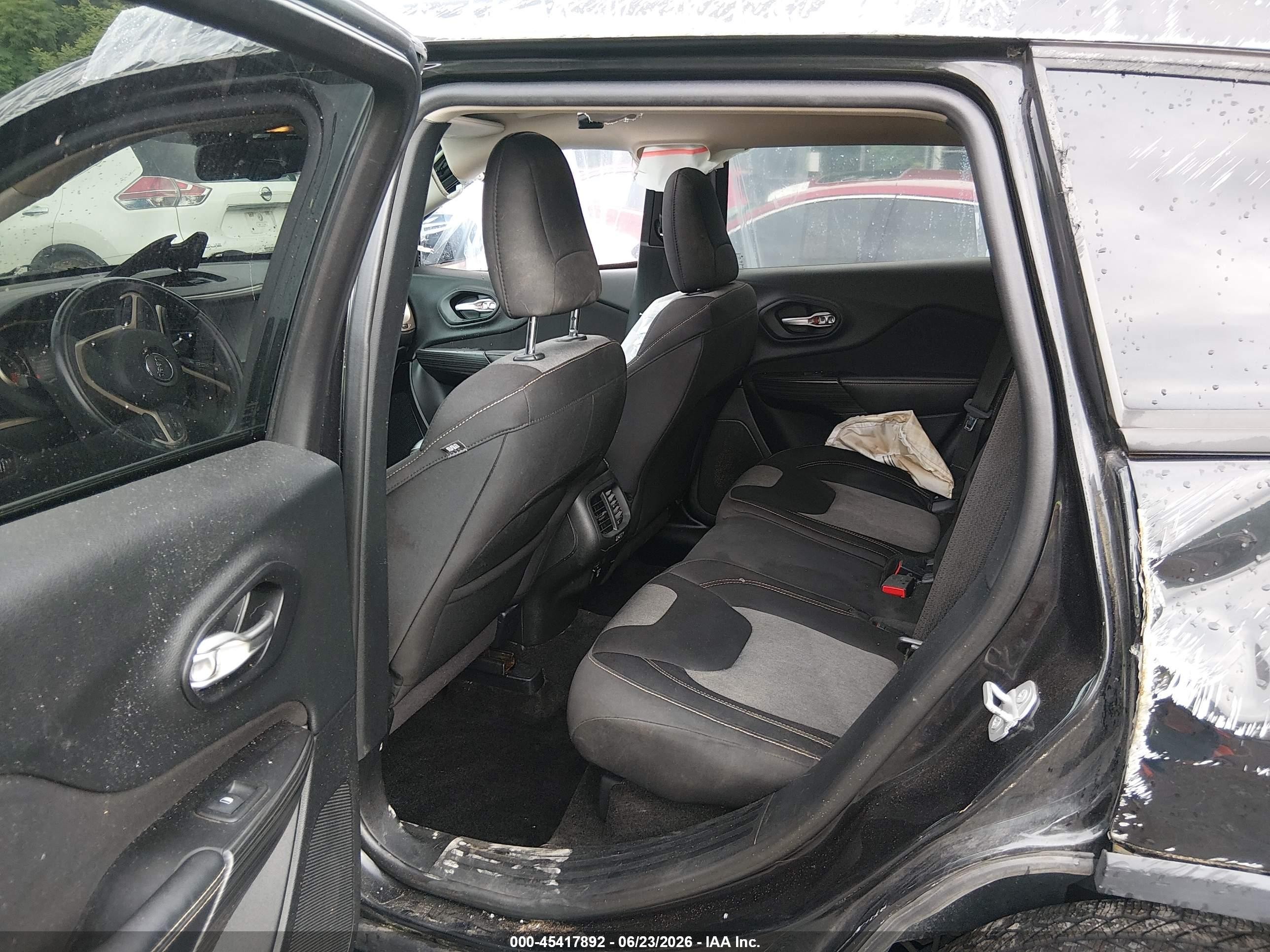 2014 Jeep Cherokee Altitude Black vin: 1C4PJMCS8EW291495