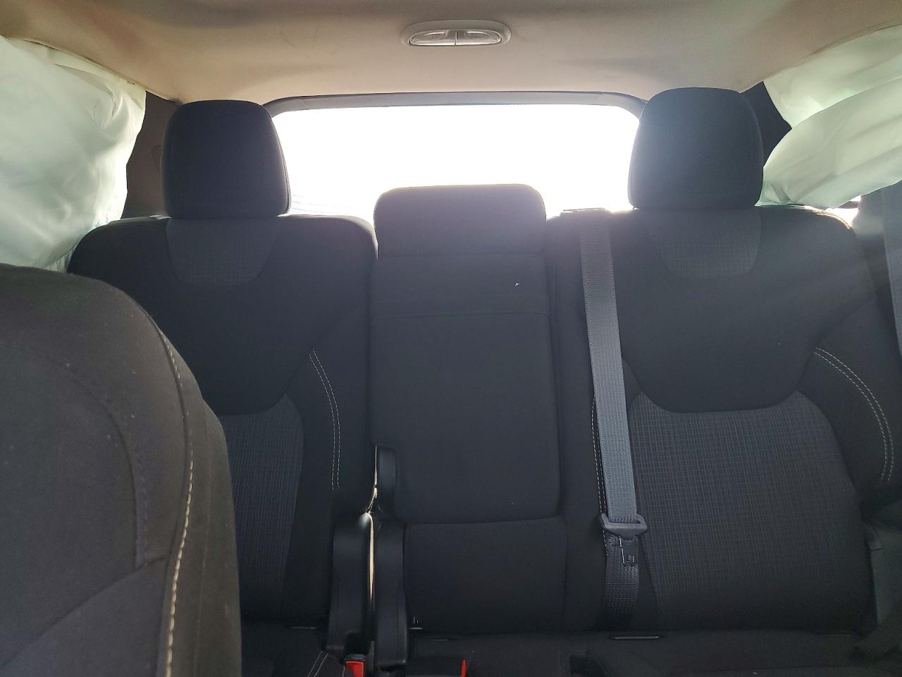 2015 Jeep Cherokee Latitude Gray vin: 1C4PJMCS8FW502700