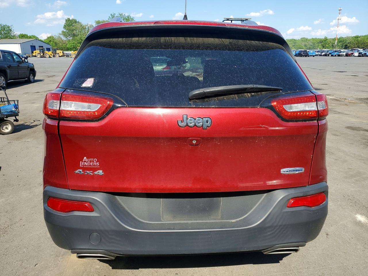 2015 Jeep Cherokee Latitude Red vin: 1C4PJMCS8FW544672