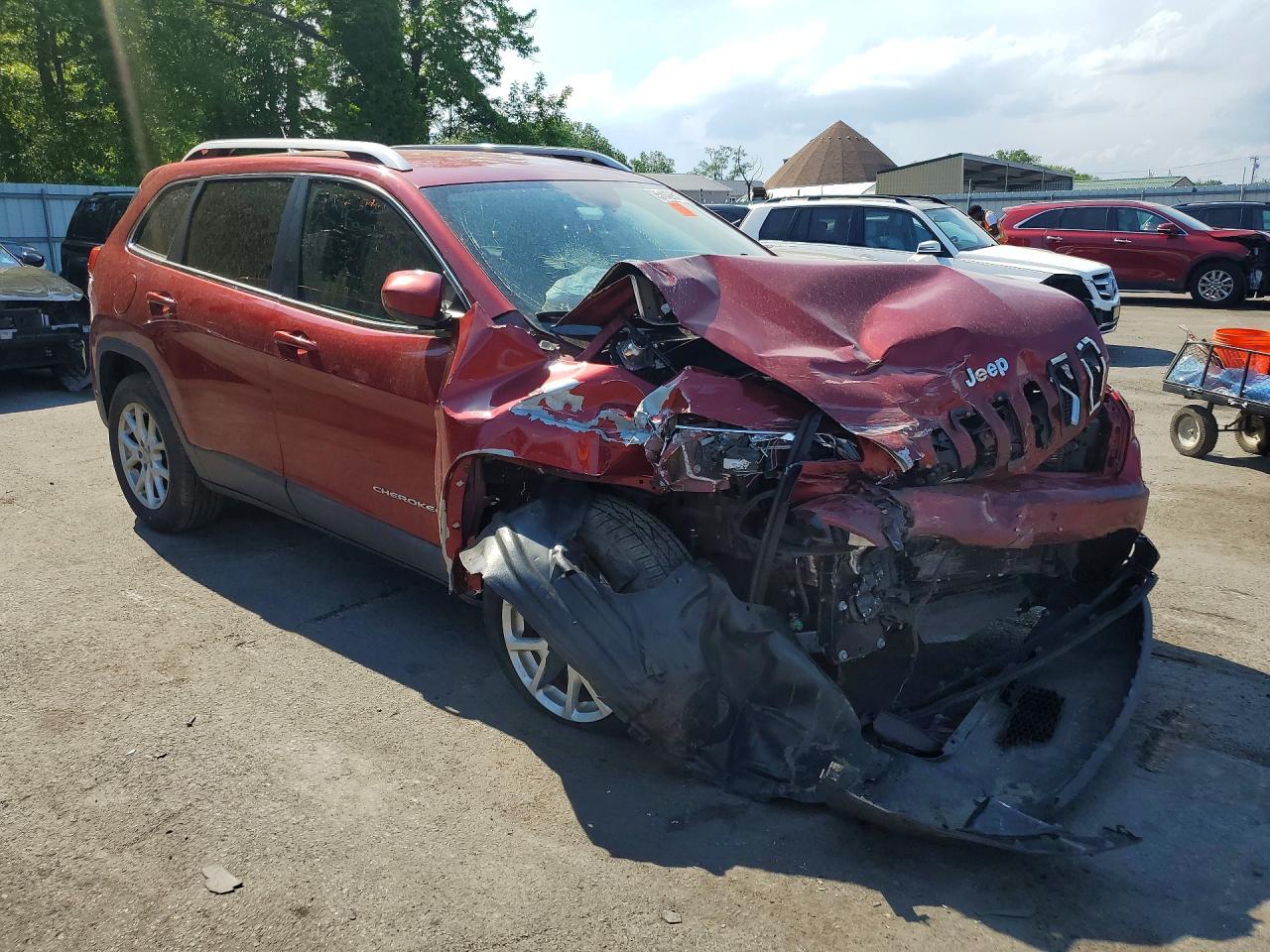 2015 Jeep Cherokee Latitude Red vin: 1C4PJMCS8FW544672
