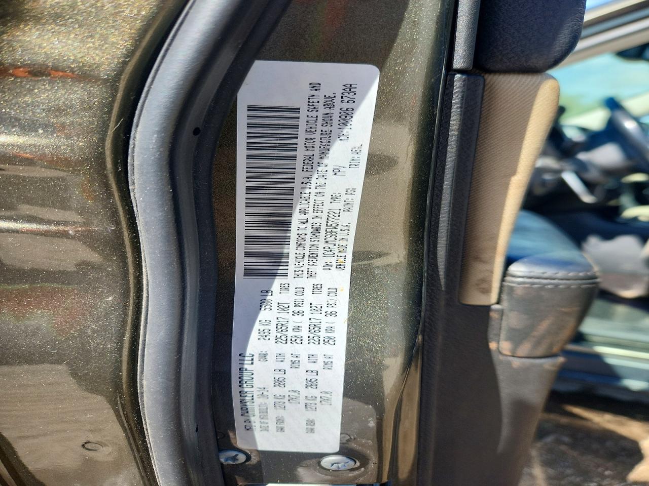 2015 Jeep Cherokee Latitude Green vin: 1C4PJMCS8FW577221