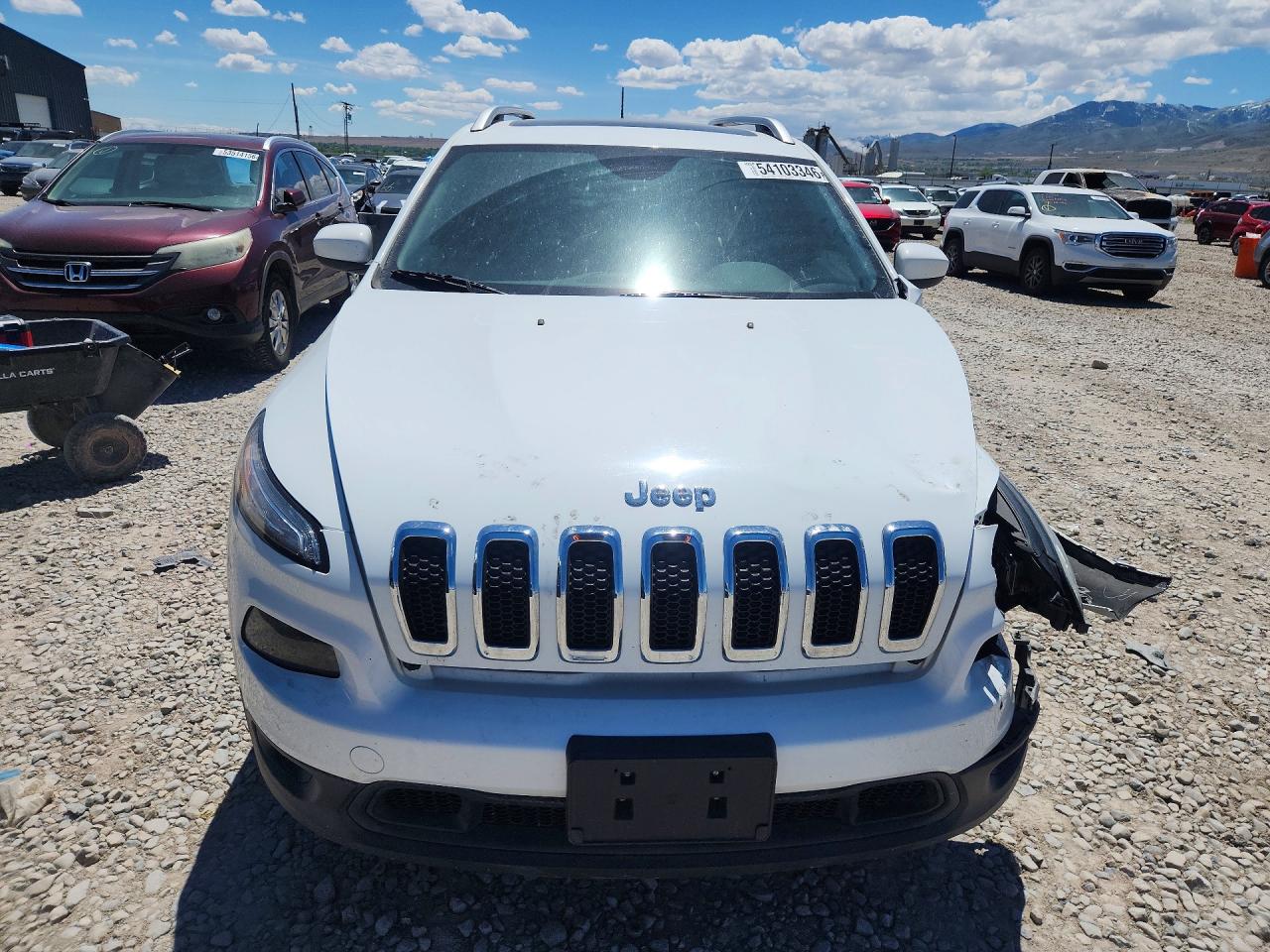 2015 Jeep Cherokee Latitude White vin: 1C4PJMCS8FW606698