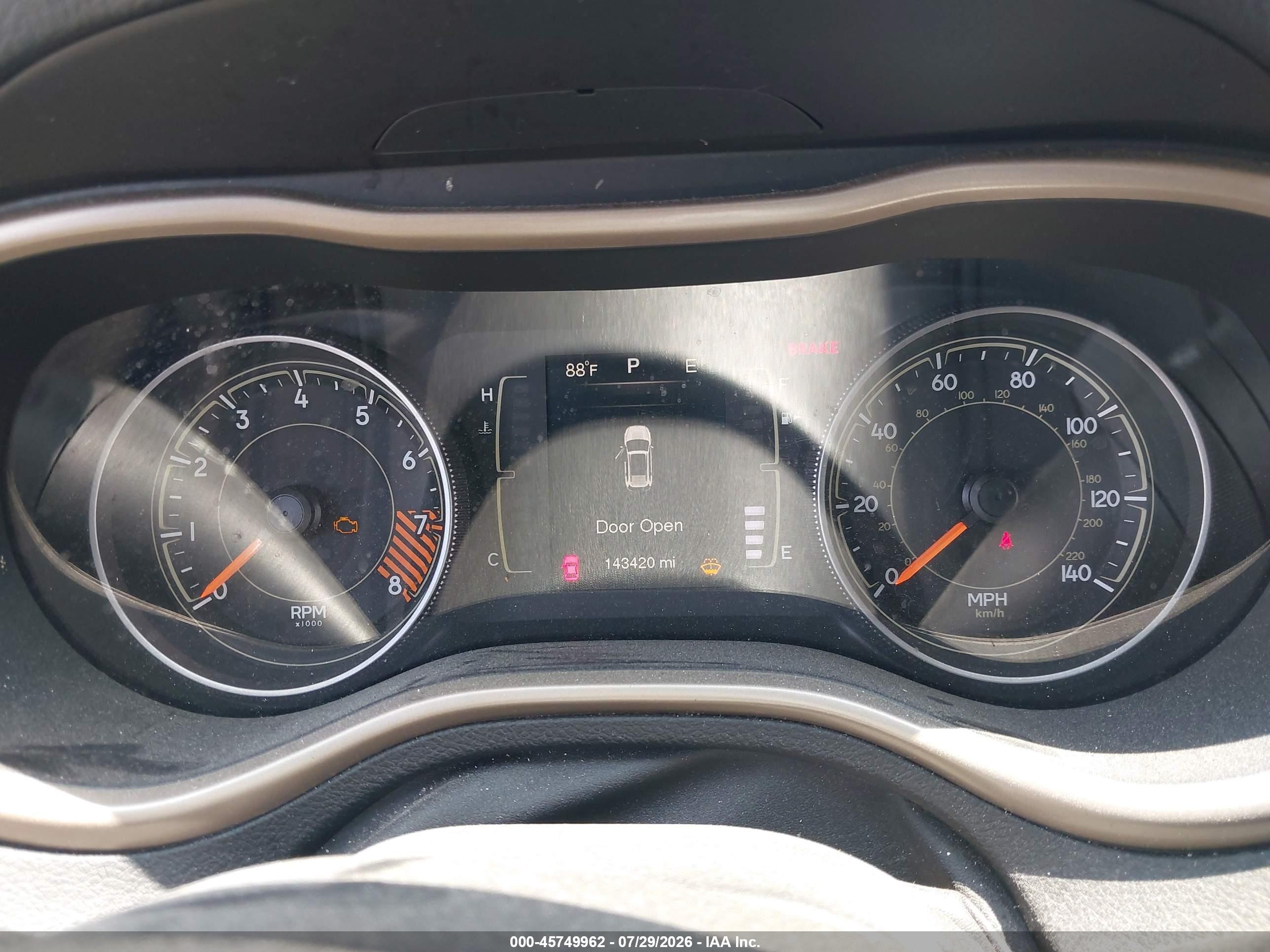 2015 Jeep Cherokee Latitude Черный vin: 1C4PJMCS8FW625266
