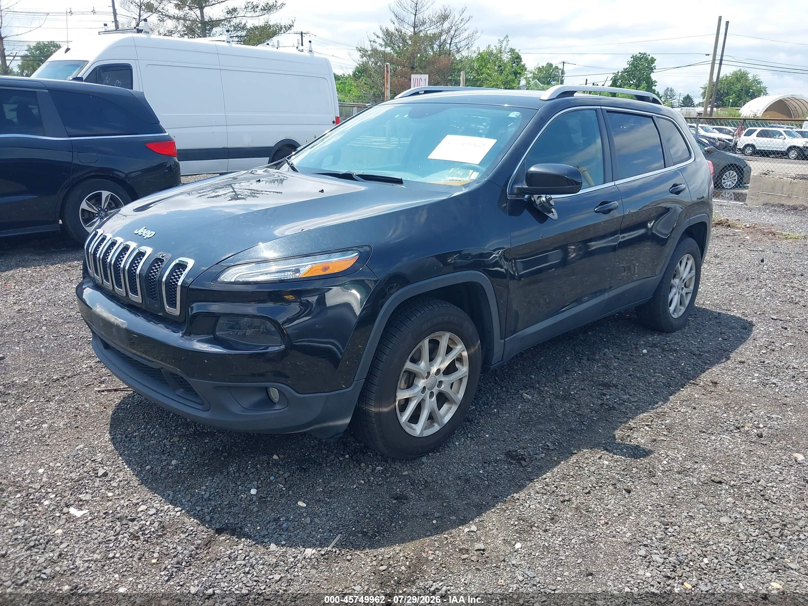 2015 Jeep Cherokee Latitude Черный vin: 1C4PJMCS8FW625266