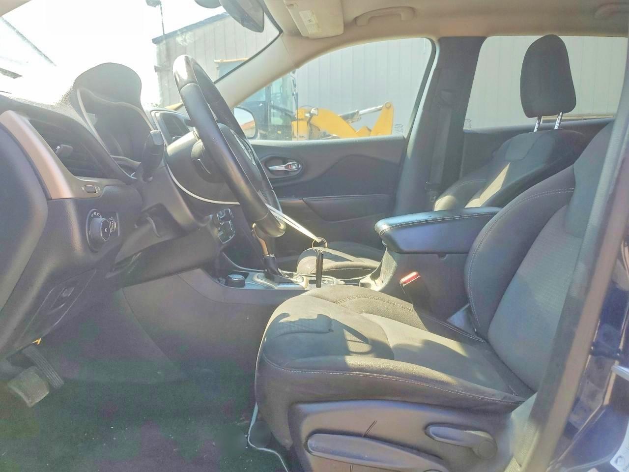 2015 Jeep Cherokee Blue vin: 1C4PJMCS8FW653083