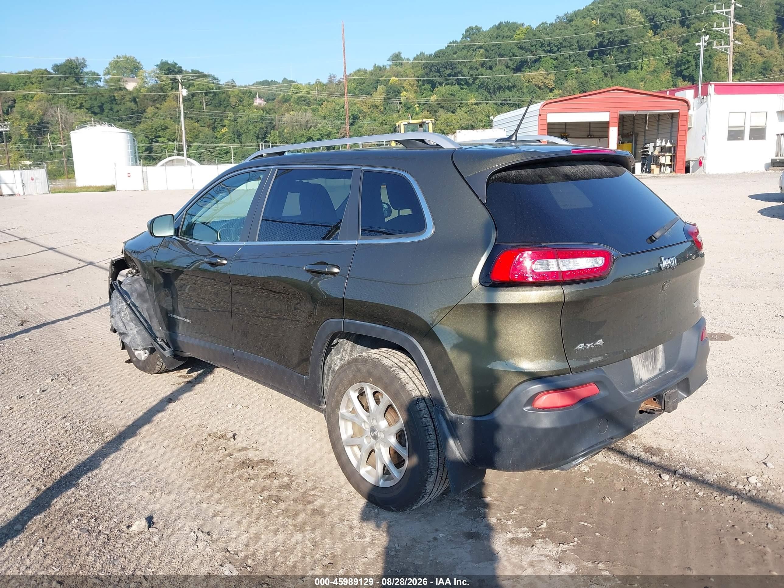 2015 Jeep Cherokee Latitude Green vin: 1C4PJMCS8FW692711