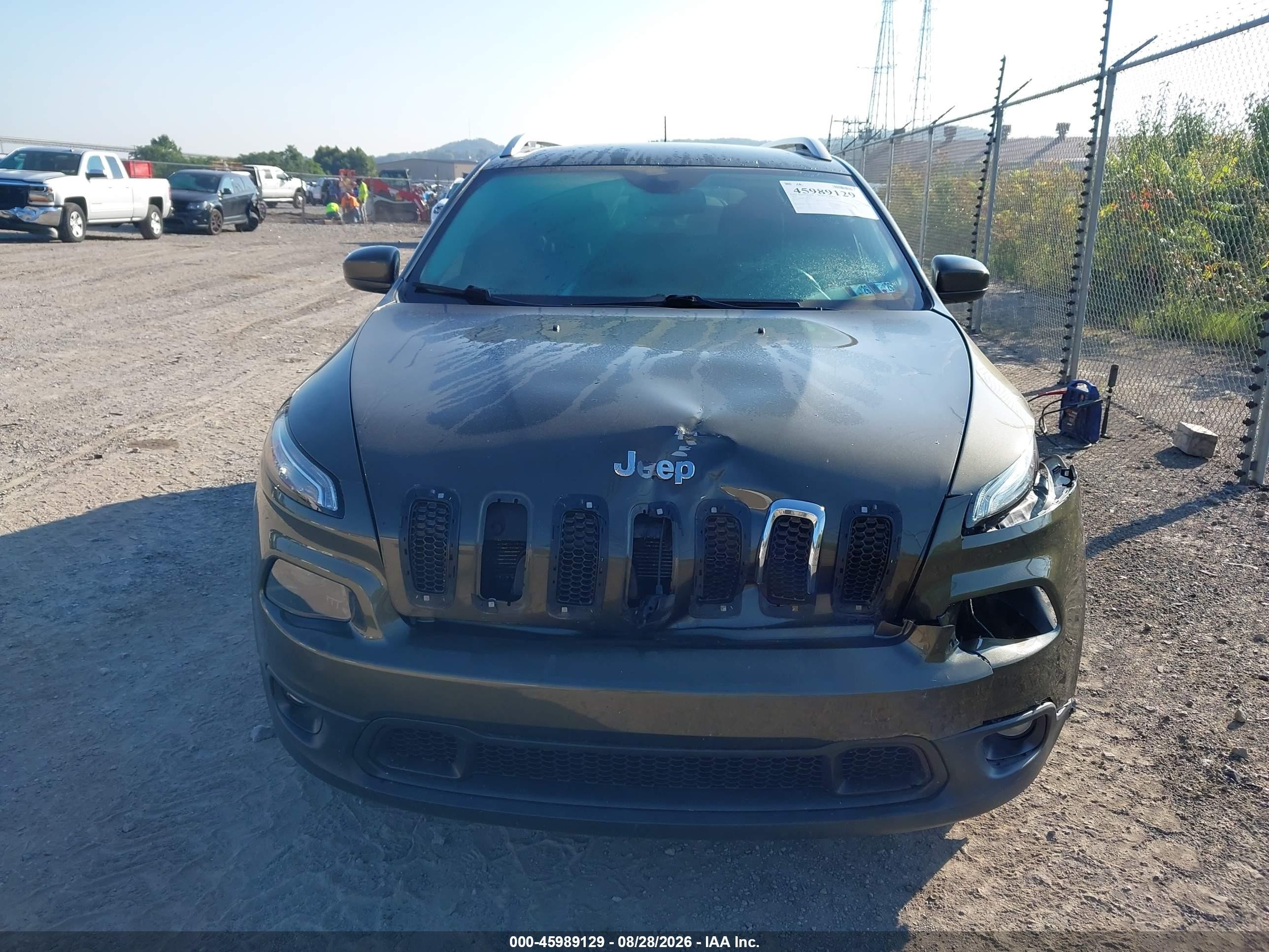 2015 Jeep Cherokee Latitude Green vin: 1C4PJMCS8FW692711